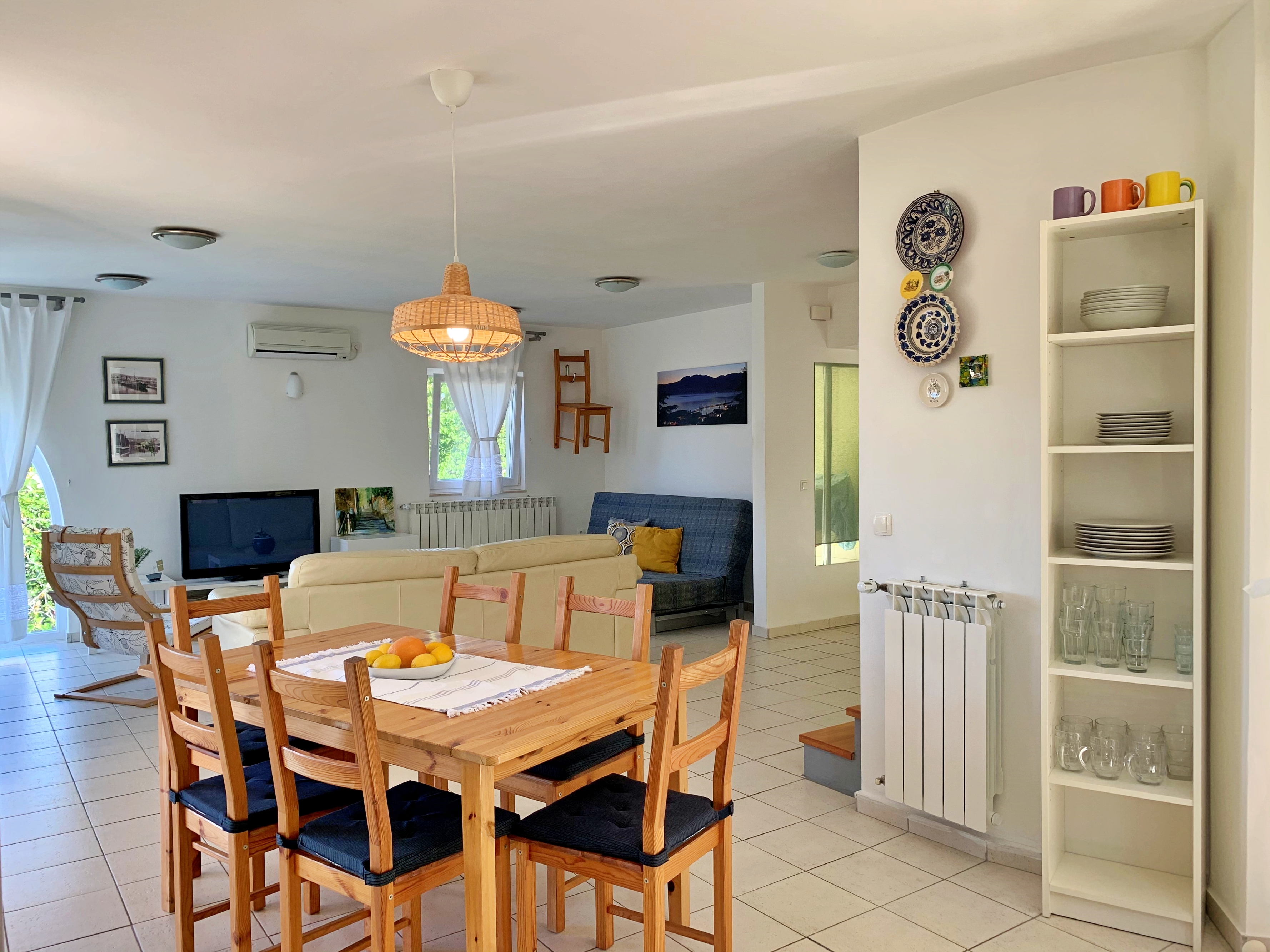 Two bedroom apartment with terrace and sea view Šilo, Krk  A-c