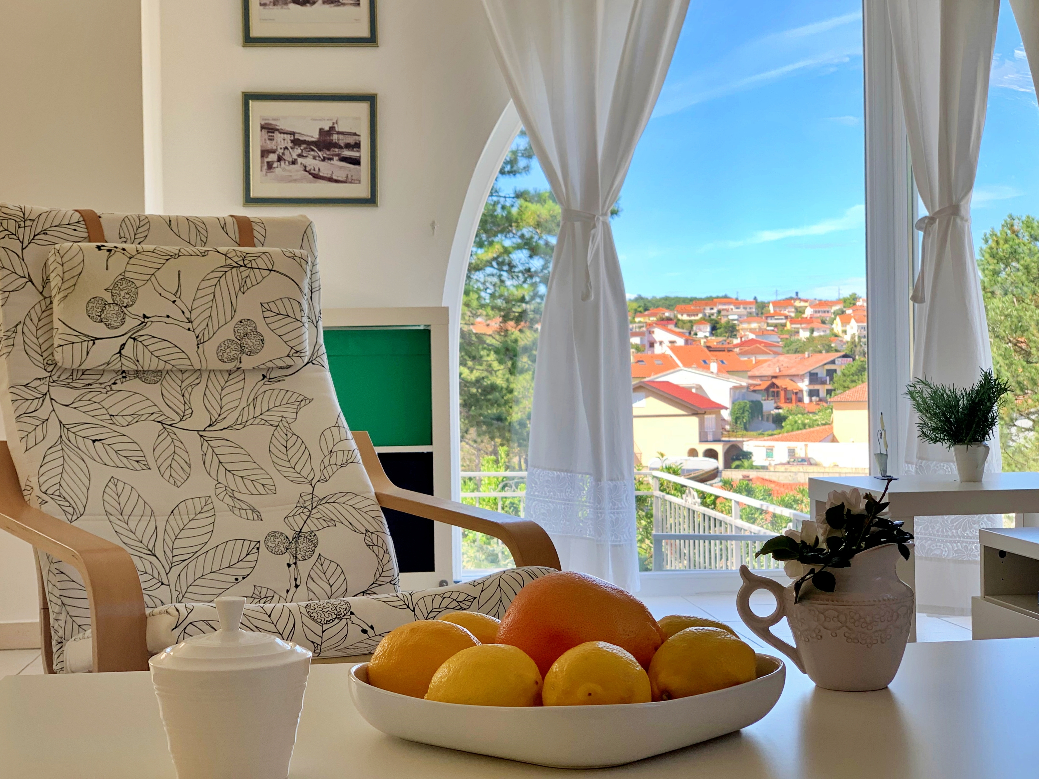 Two bedroom apartment with terrace and sea view Šilo, Krk  A-c