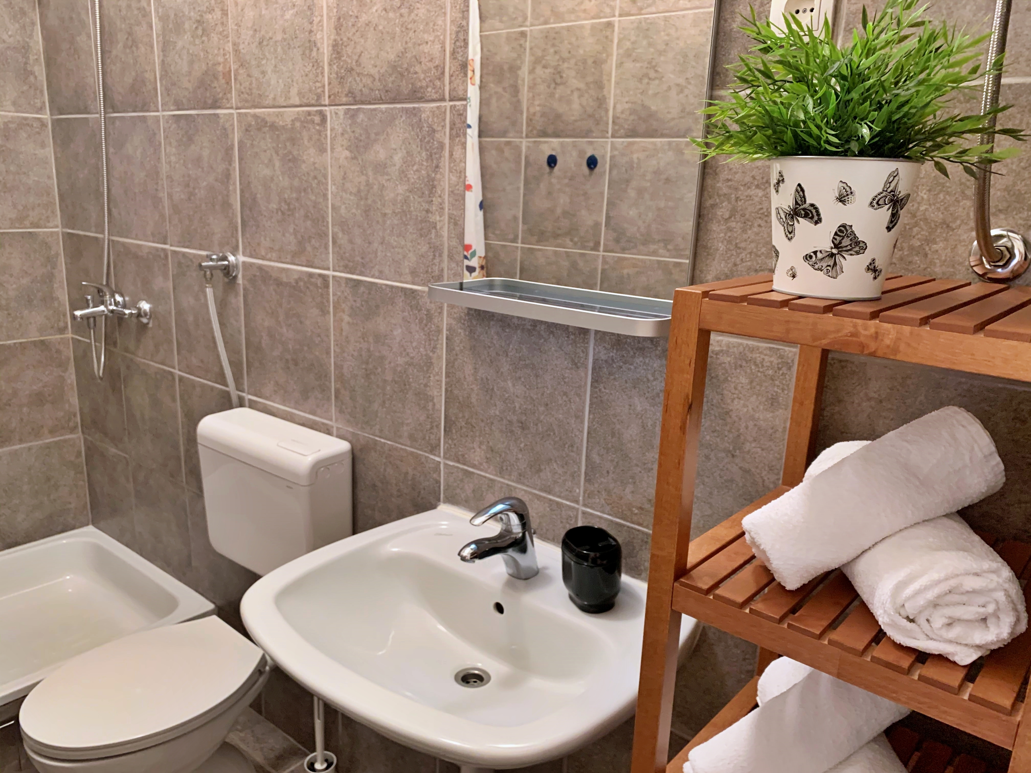 Studio flat with terrace Šilo, Krk  AS-a