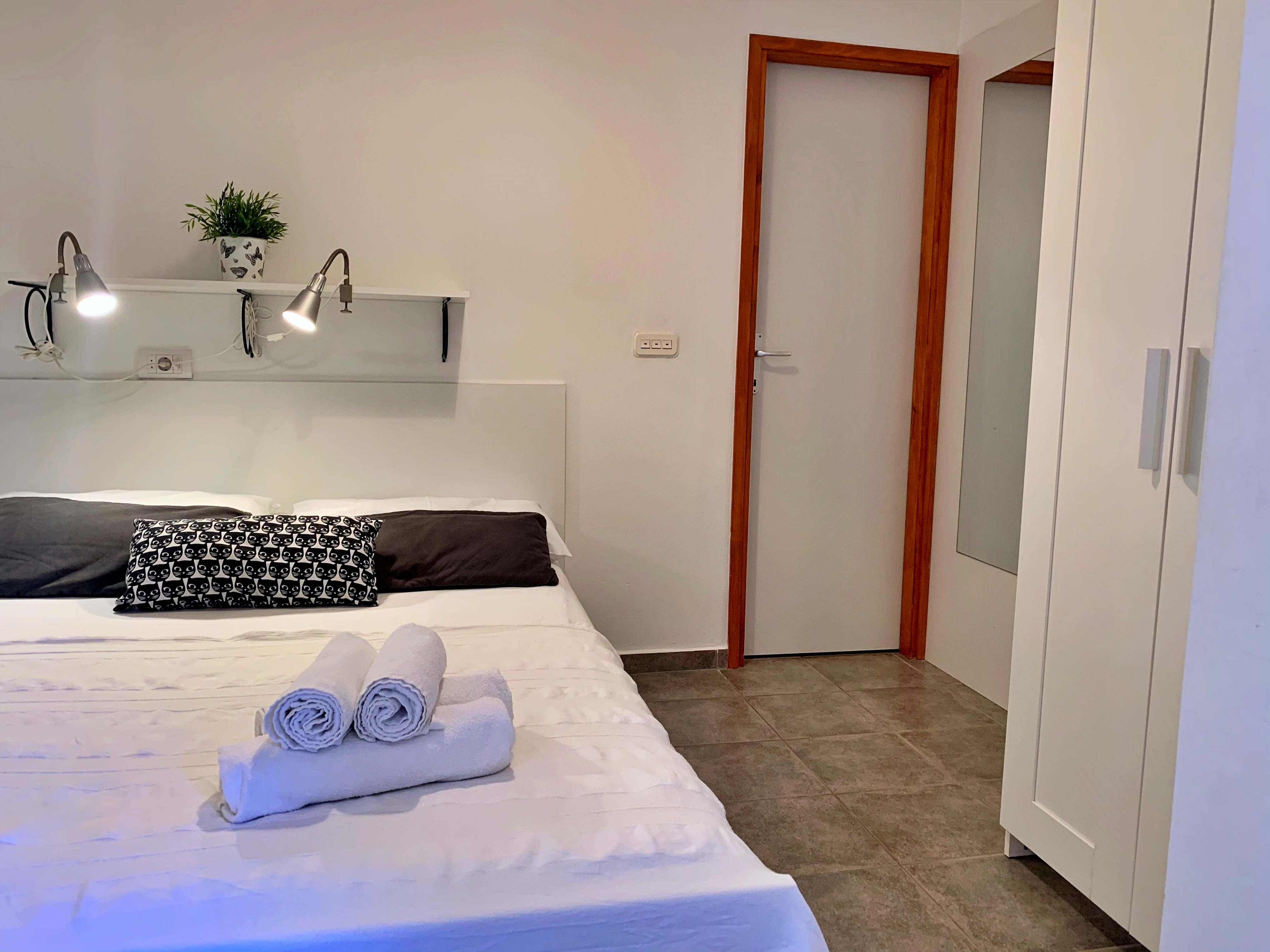 Studio flat with terrace Šilo, Krk  AS-a