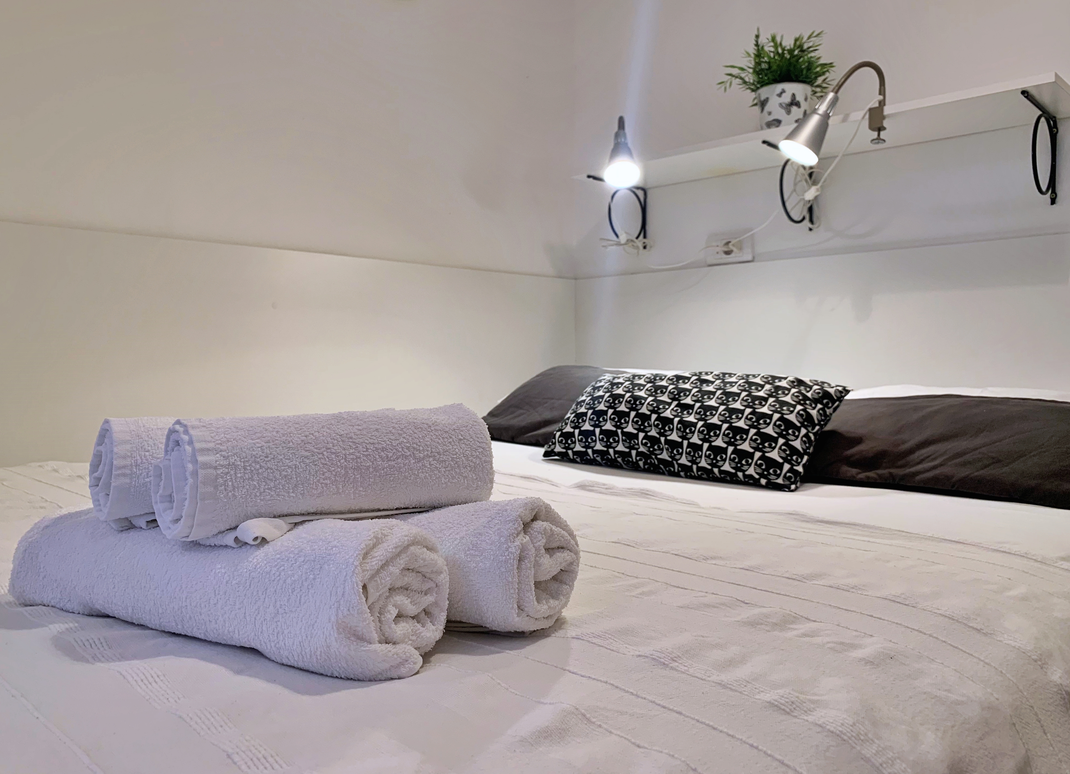 Studio flat with terrace Šilo, Krk  AS-a