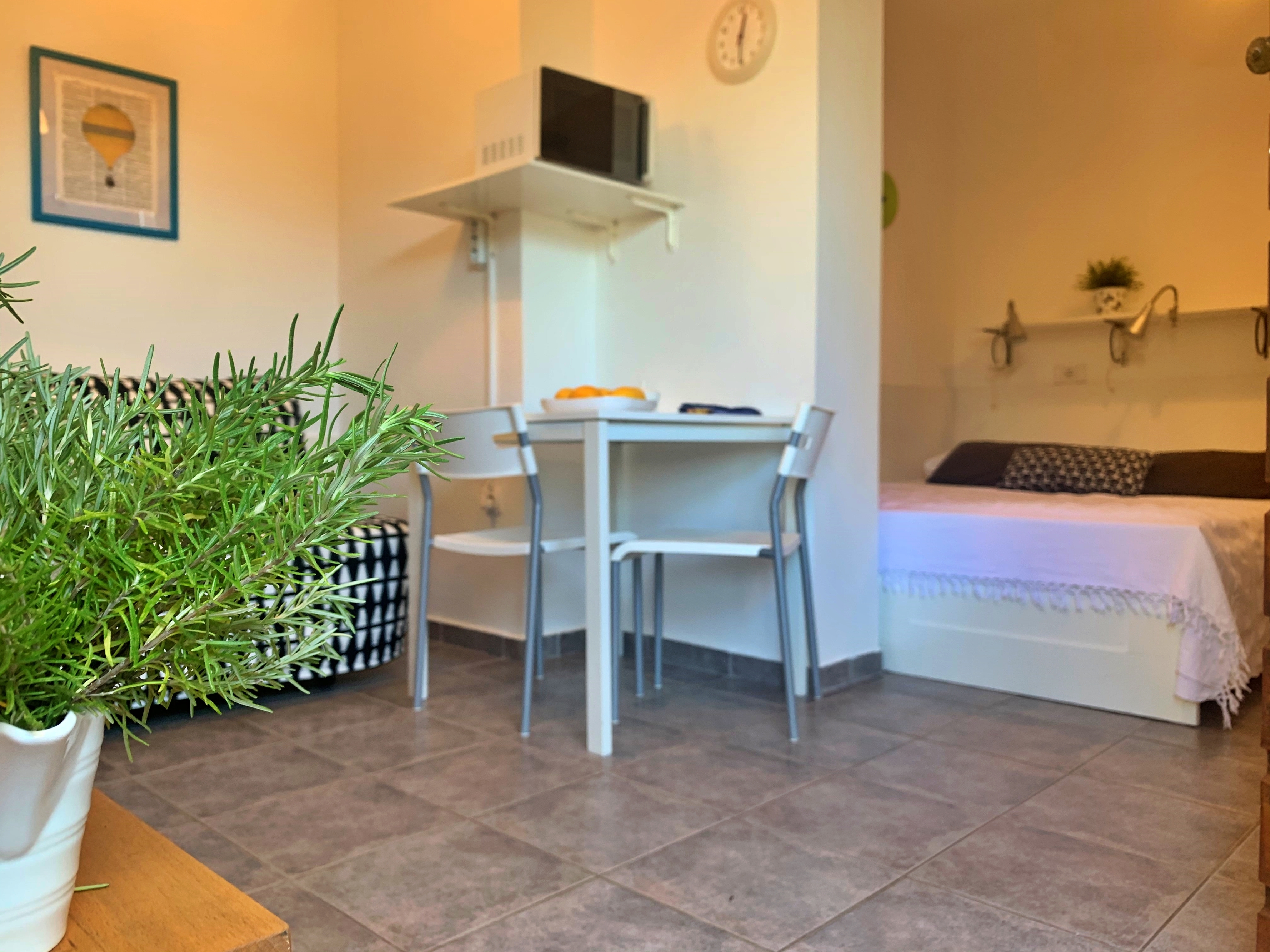 Studio flat with terrace Šilo, Krk  AS-a
