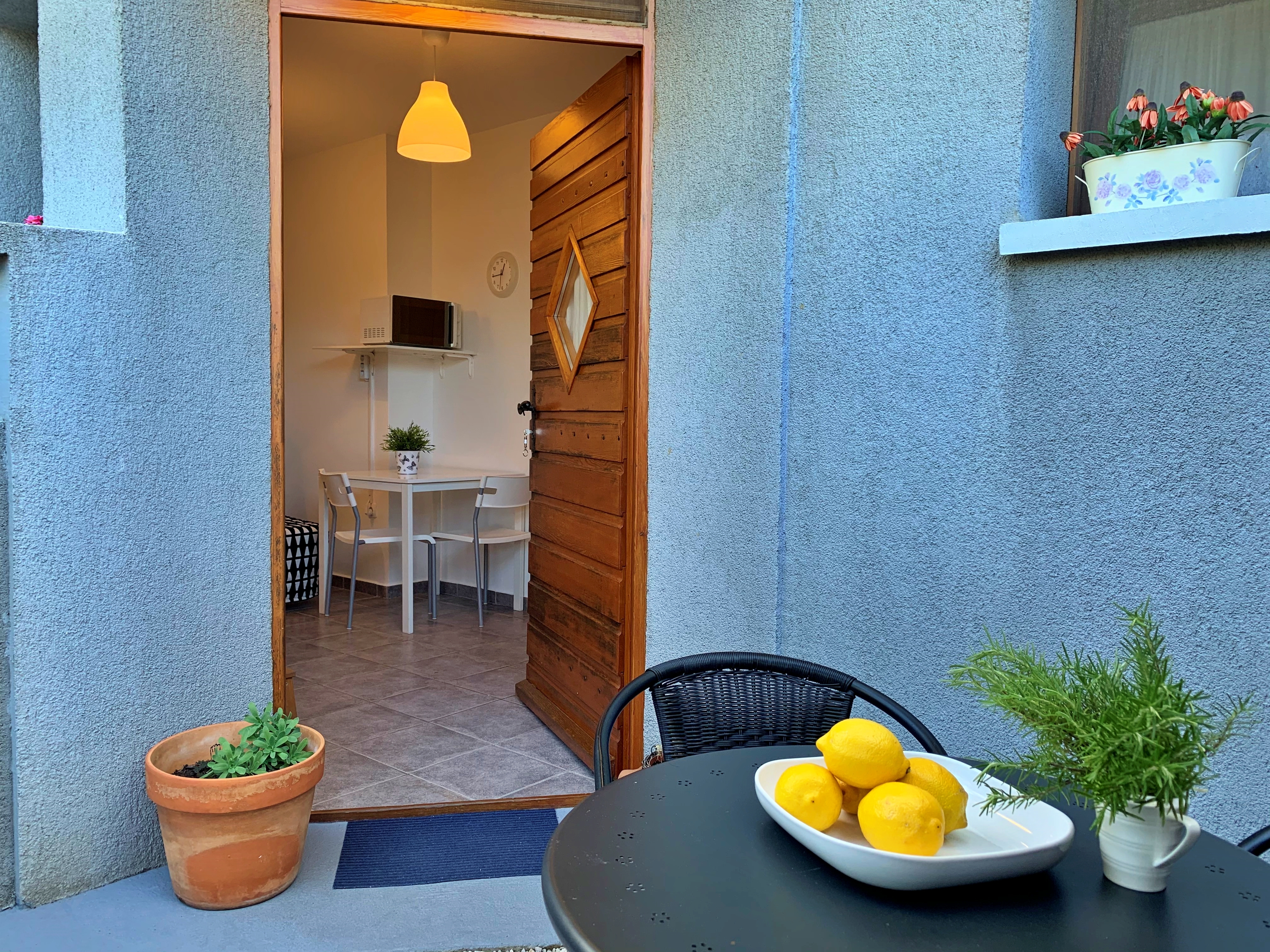 Studio flat with terrace Šilo, Krk  AS-a