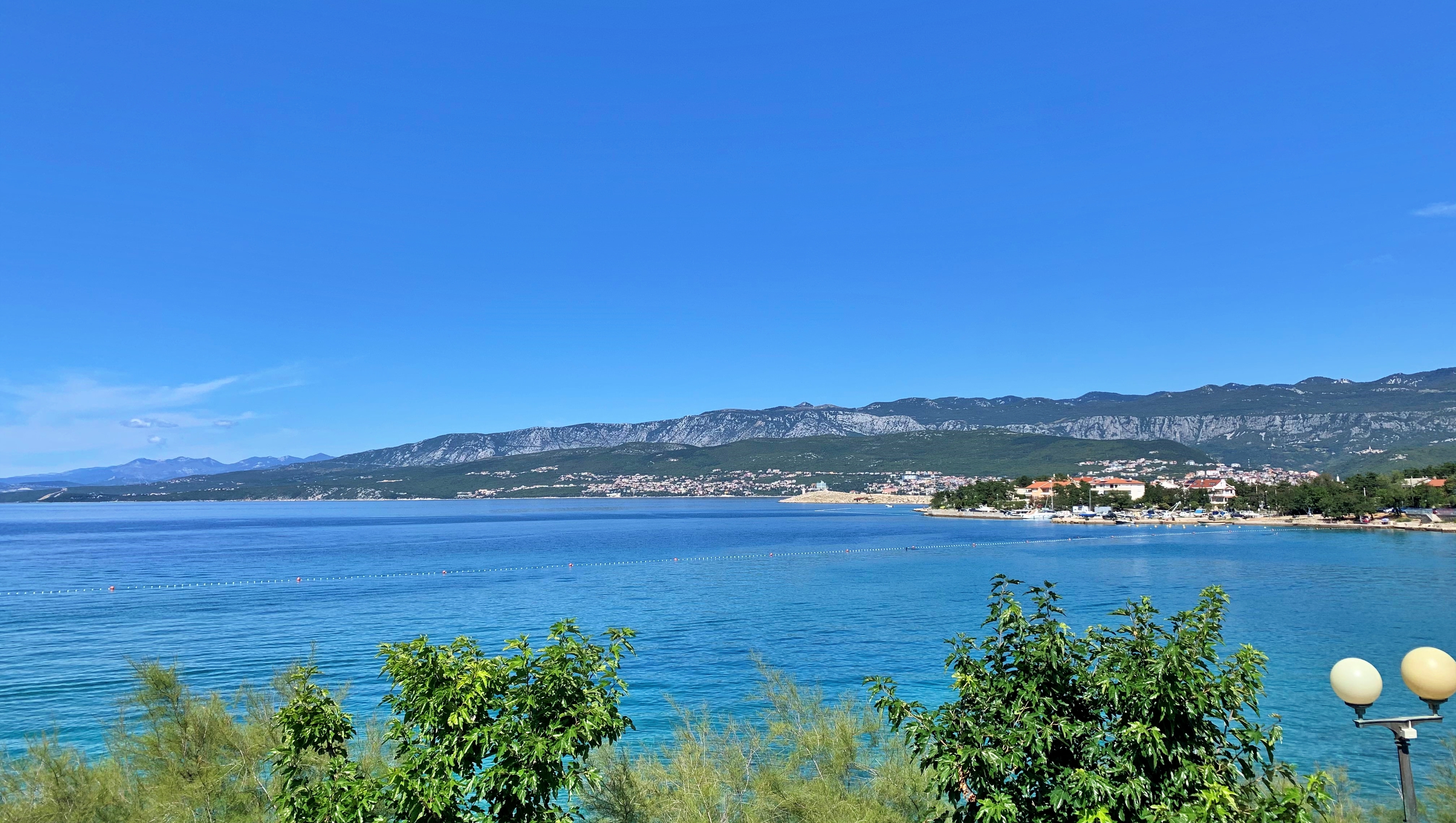One bedroom apartment near beach Šilo, Krk  A-c