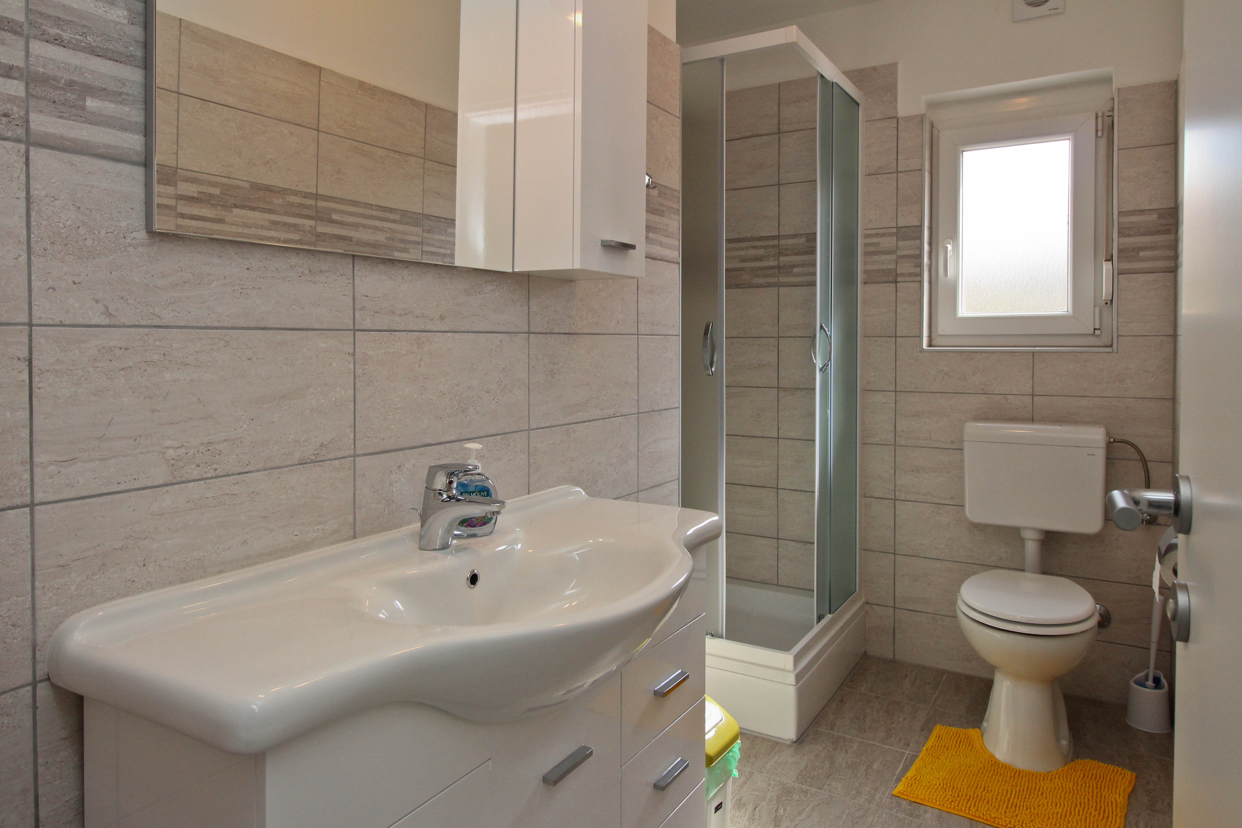 Two bedroom apartment with balcony and sea view Šilo, Krk  A-b
