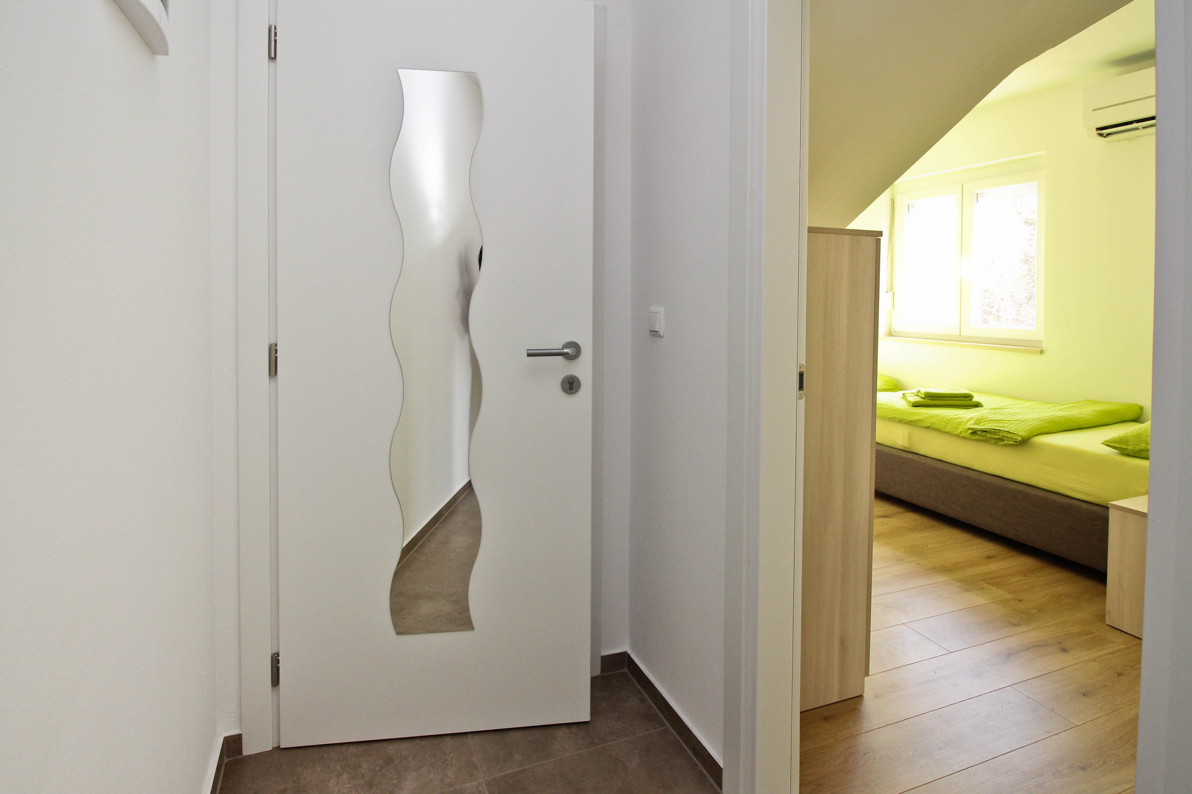 Two bedroom apartment with balcony and sea view Šilo, Krk  A-b