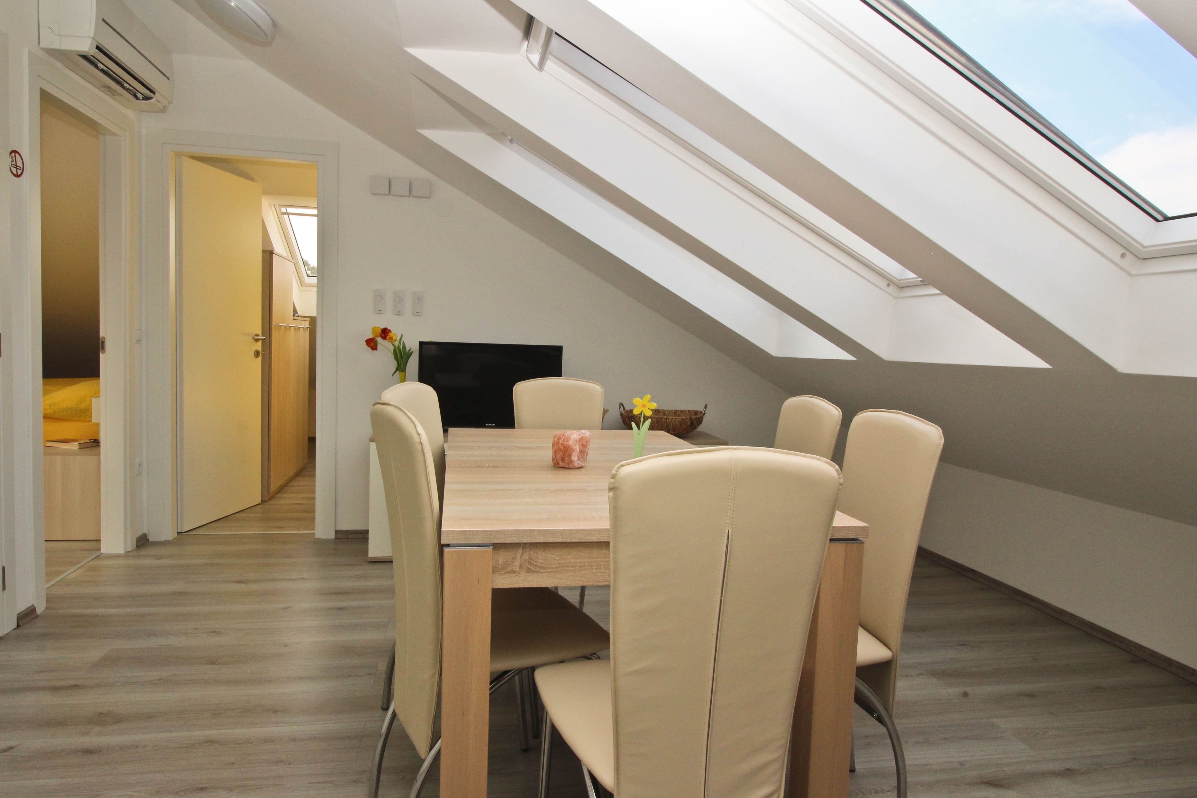 Two bedroom apartment with air-conditioning Šilo, Krk (A-18682-c) Two bedroom apartment with air-conditioning Šilo, Krk (A-18682-c)