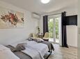 Šilo, Ložnice v ubytování typu studio-apartment, s klimatizací, domácí mazlíčci povoleni a WiFi.