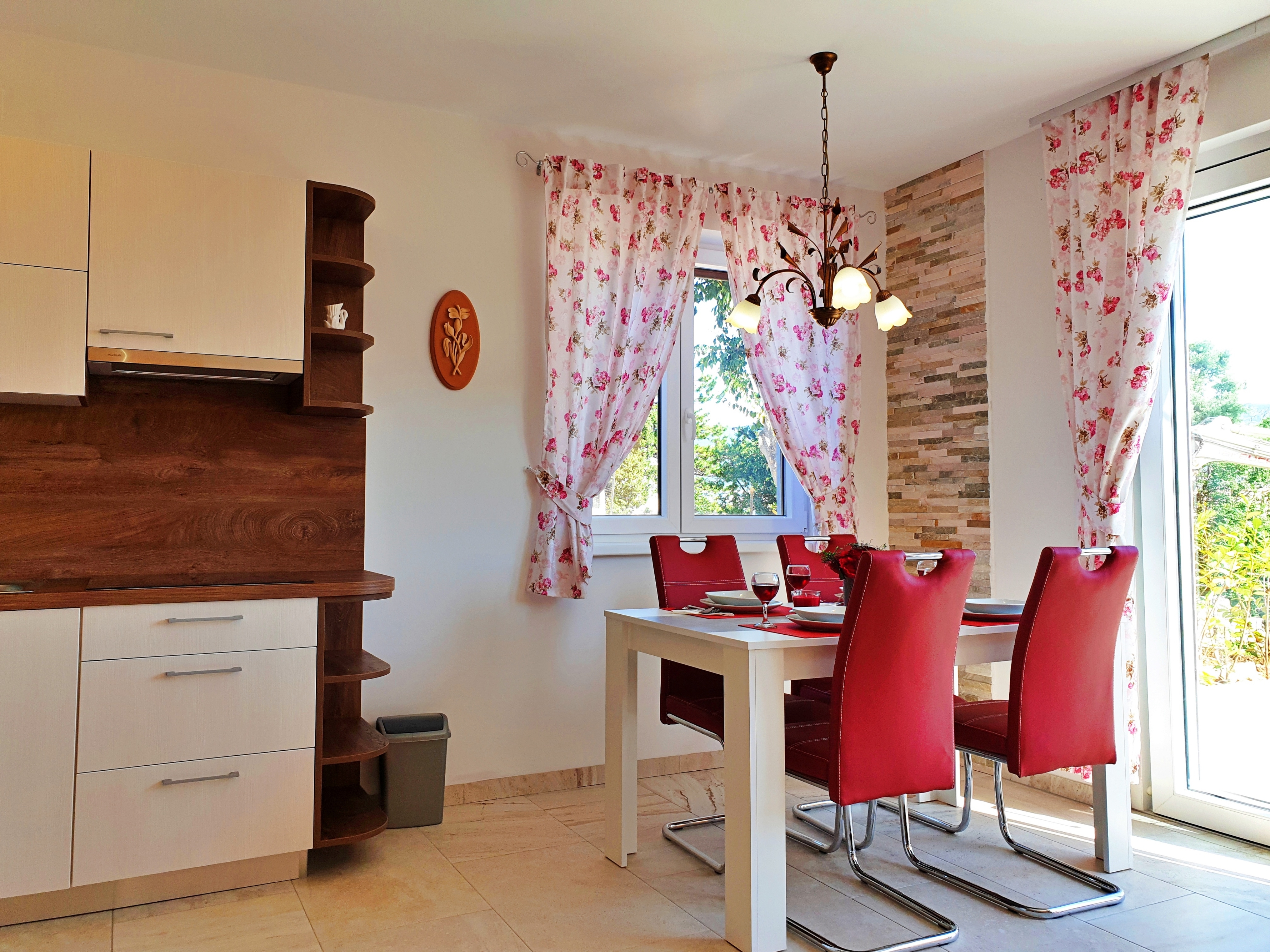 Two bedroom apartment with terrace and sea view Šilo, Krk (A-18685-d)