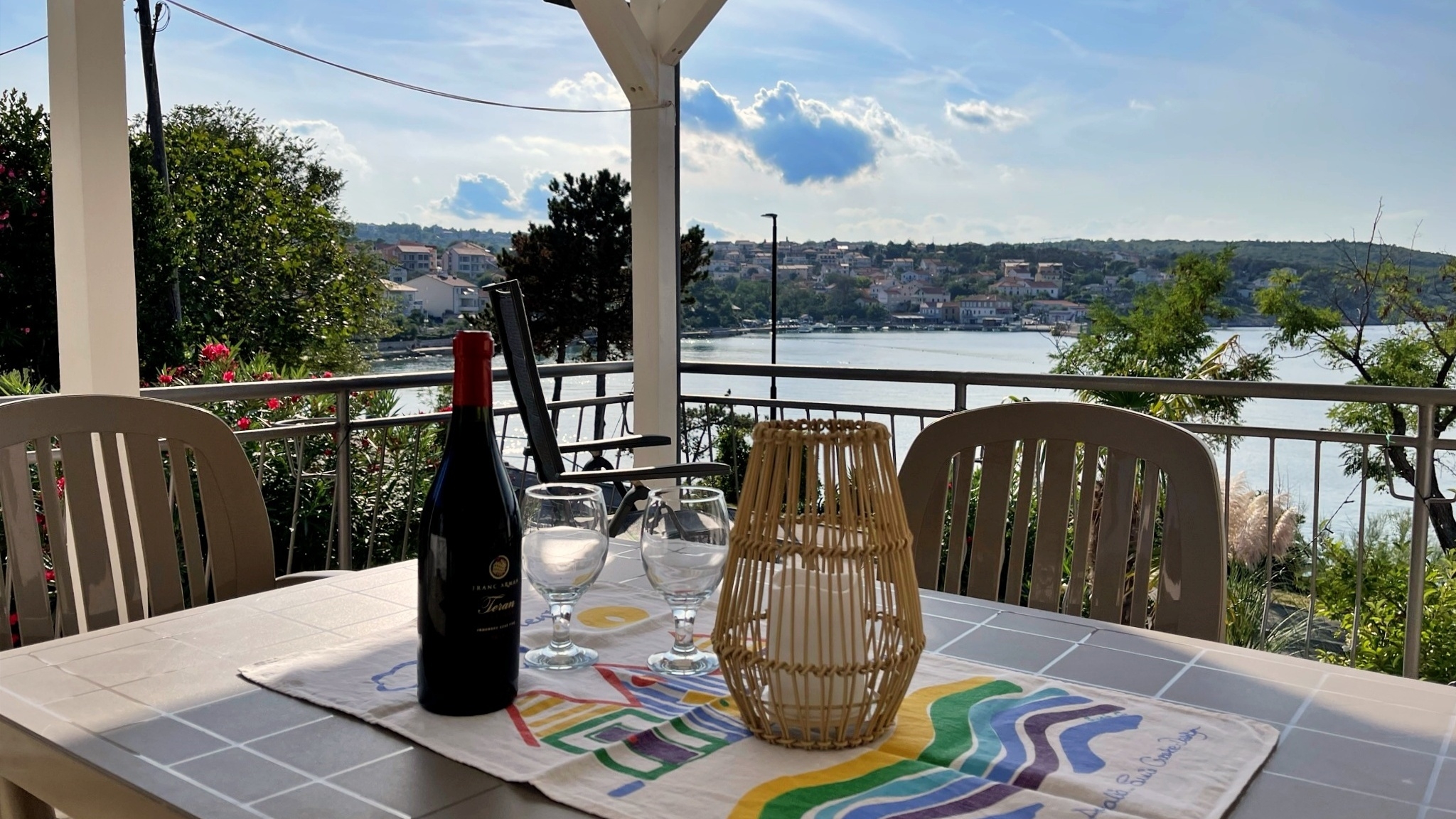 One bedroom apartment near beach Šilo, Krk  A-a