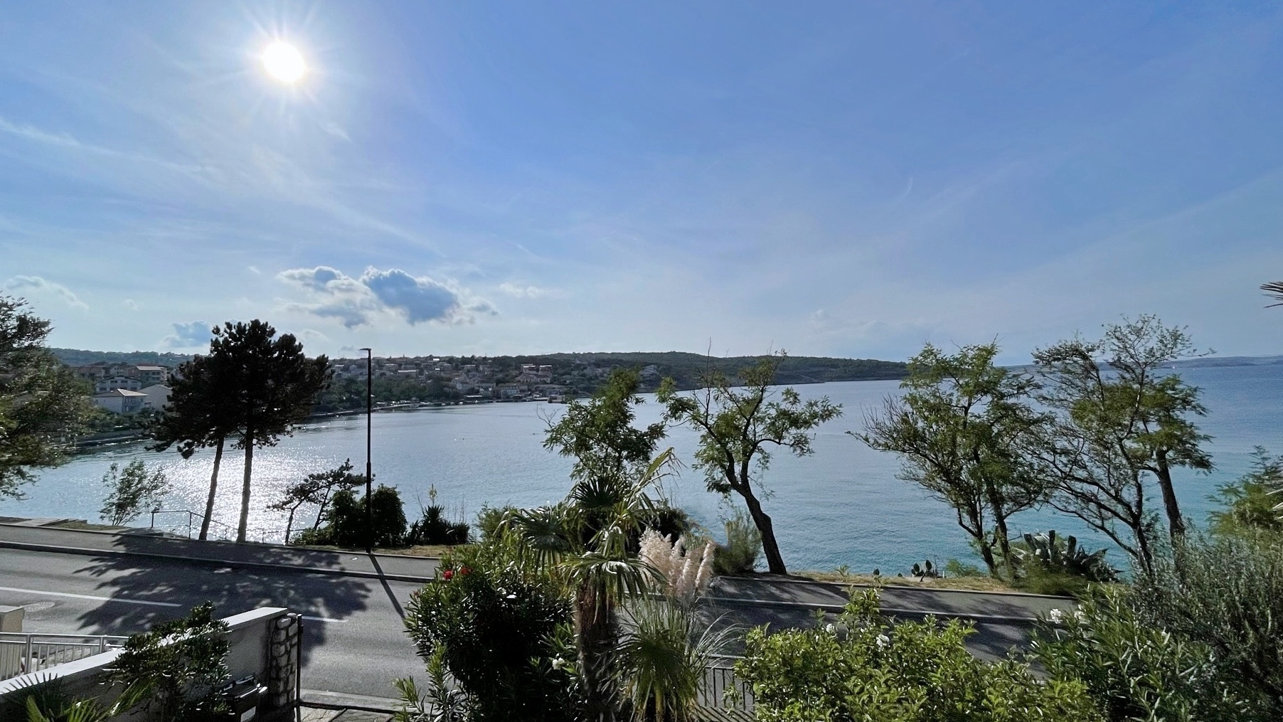 One bedroom apartment near beach Šilo, Krk  A-a
