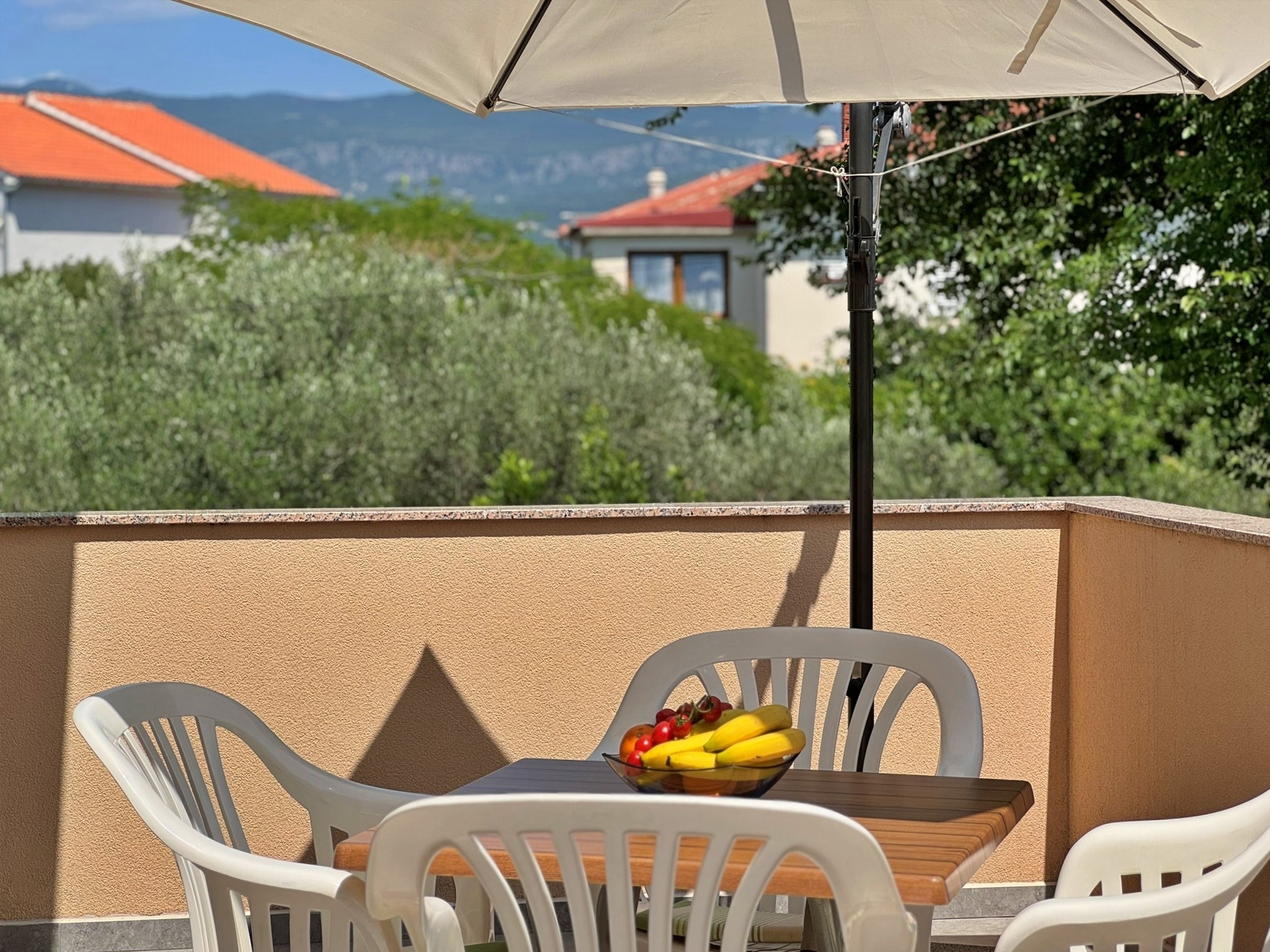 One bedroom apartment with terrace and sea view Šilo, Krk (A-18692-a) One bedroom apartment with terrace and sea view Šilo, Krk (A-18692-a)