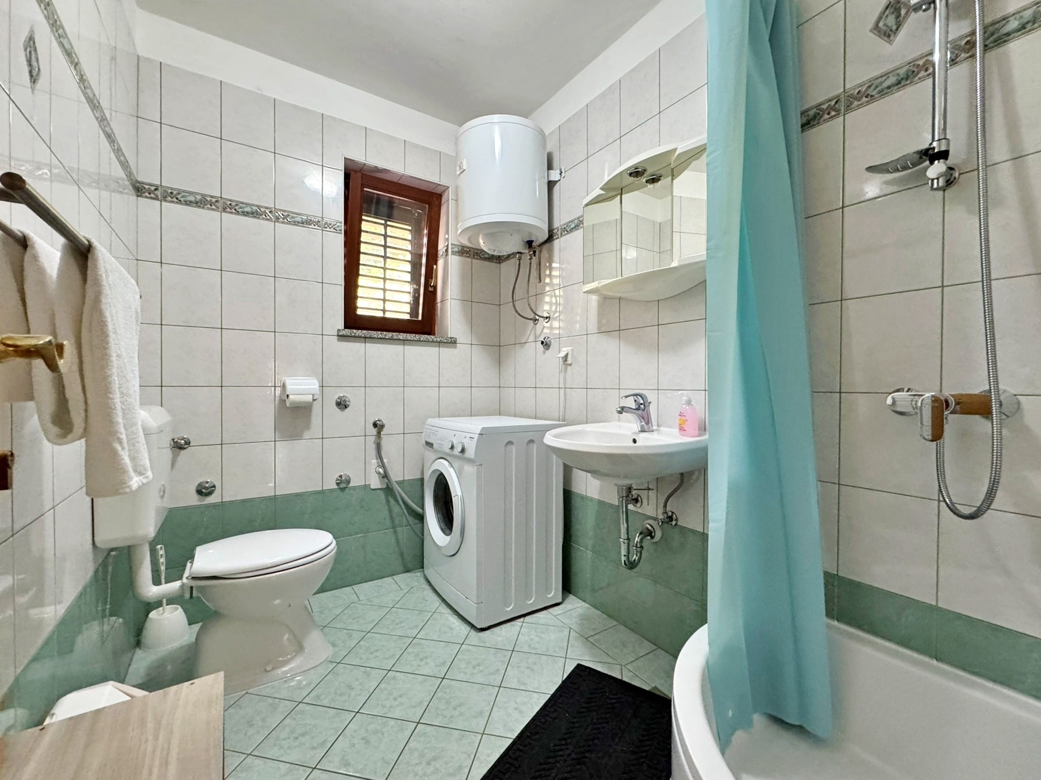 Two bedroom apartment with terrace Šilo, Krk  A-b