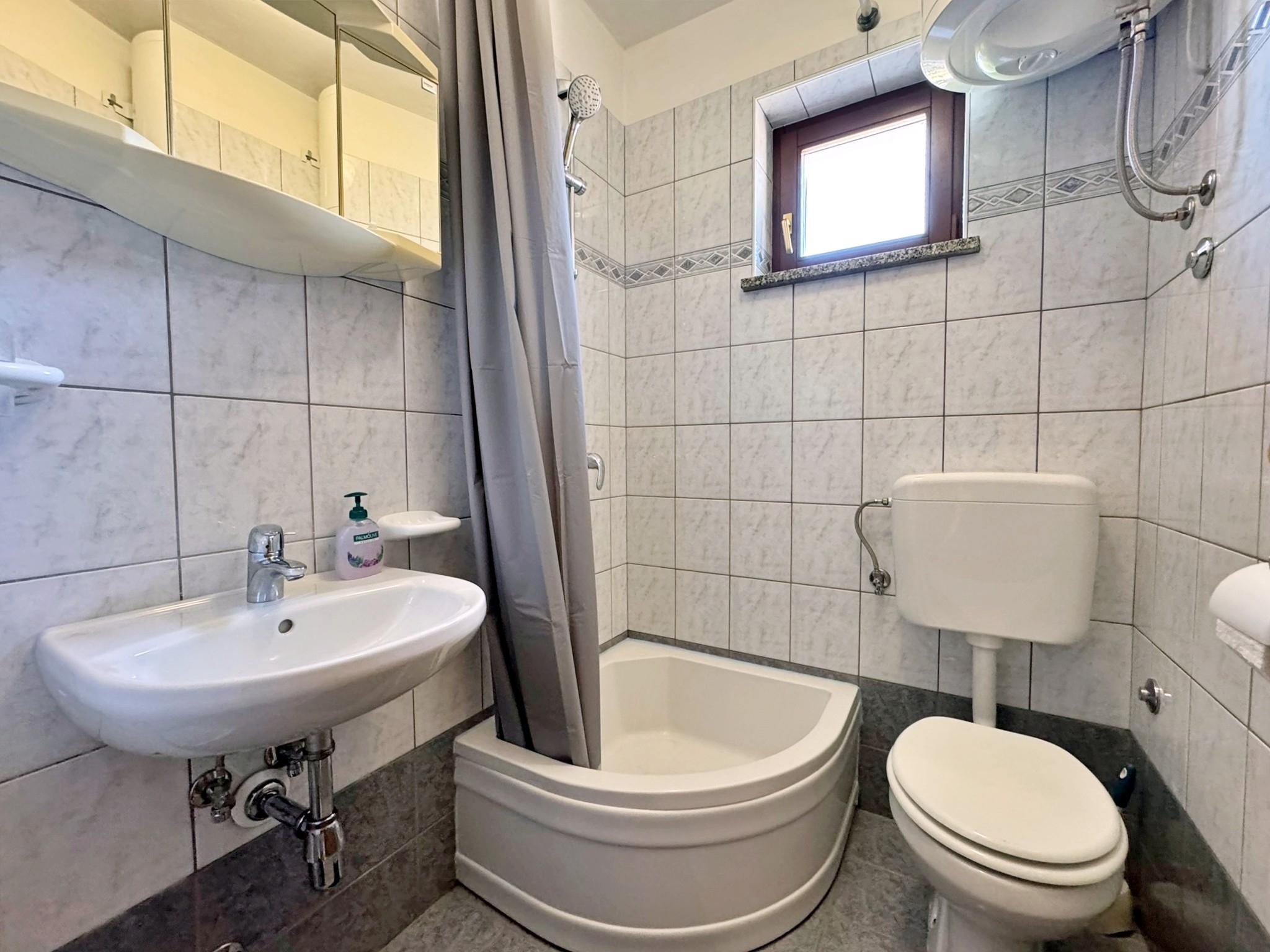Two bedroom apartment with terrace Šilo, Krk  A-b
