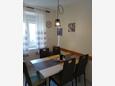 Dining room Veli Iž, Dining room in the apartment.