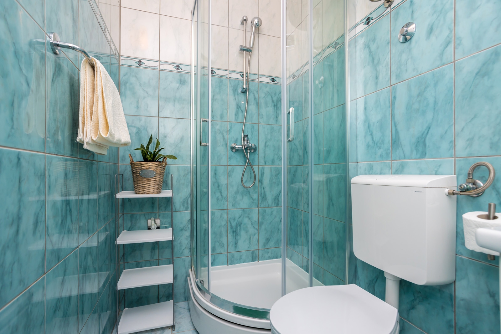 Three bedroom apartment with terrace and sea view Šilo, Krk  A-a