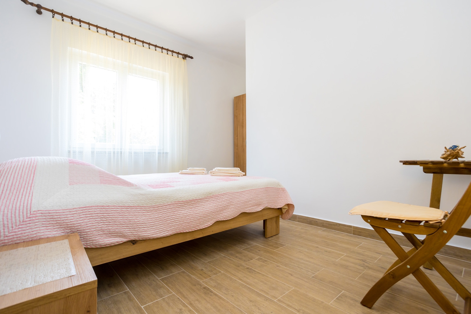 Three bedroom apartment with terrace and sea view Šilo, Krk  A-a