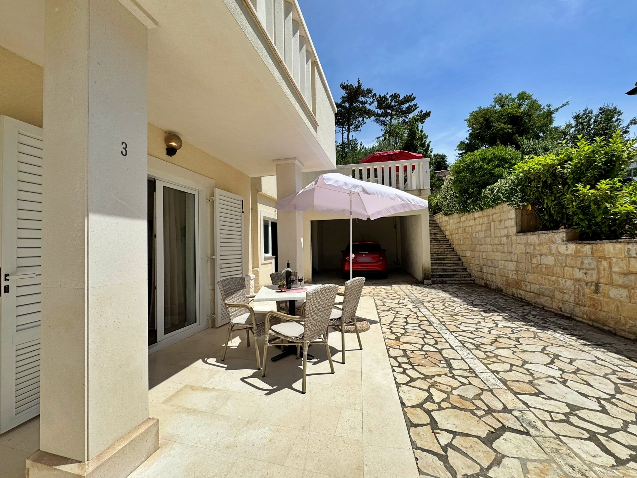 One bedroom apartment near beach Šilo, Krk  A-c