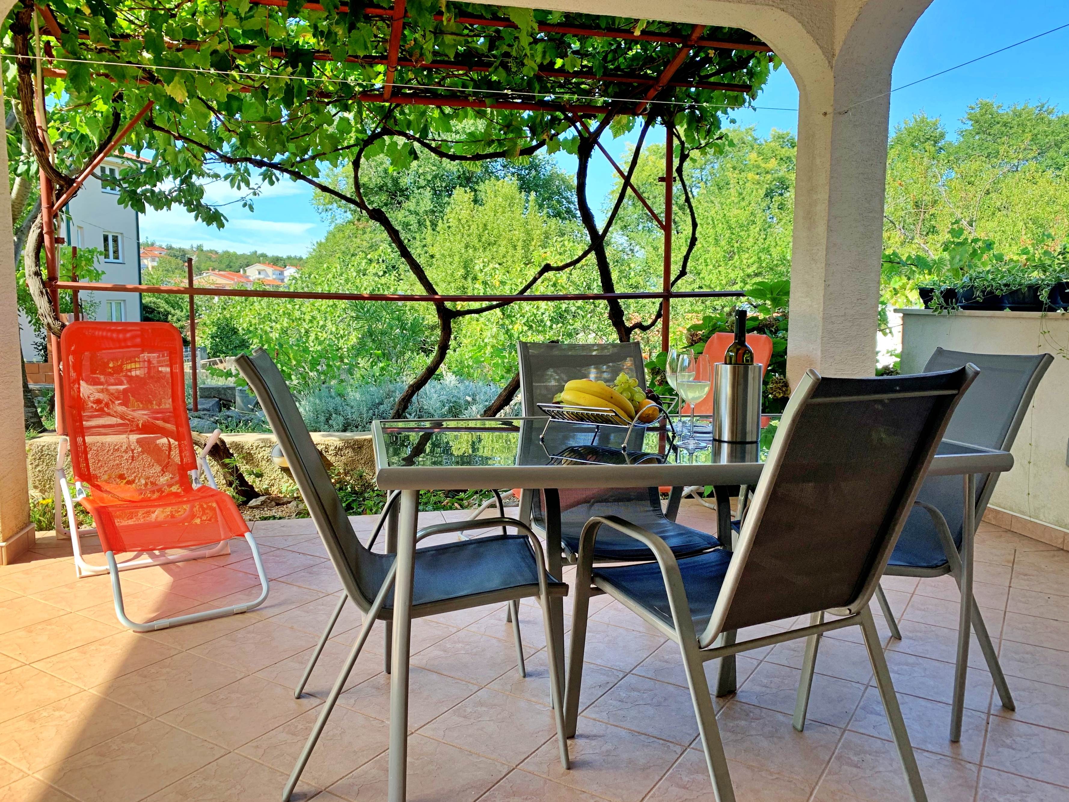 One bedroom apartment with terrace Šilo, Krk  A-a