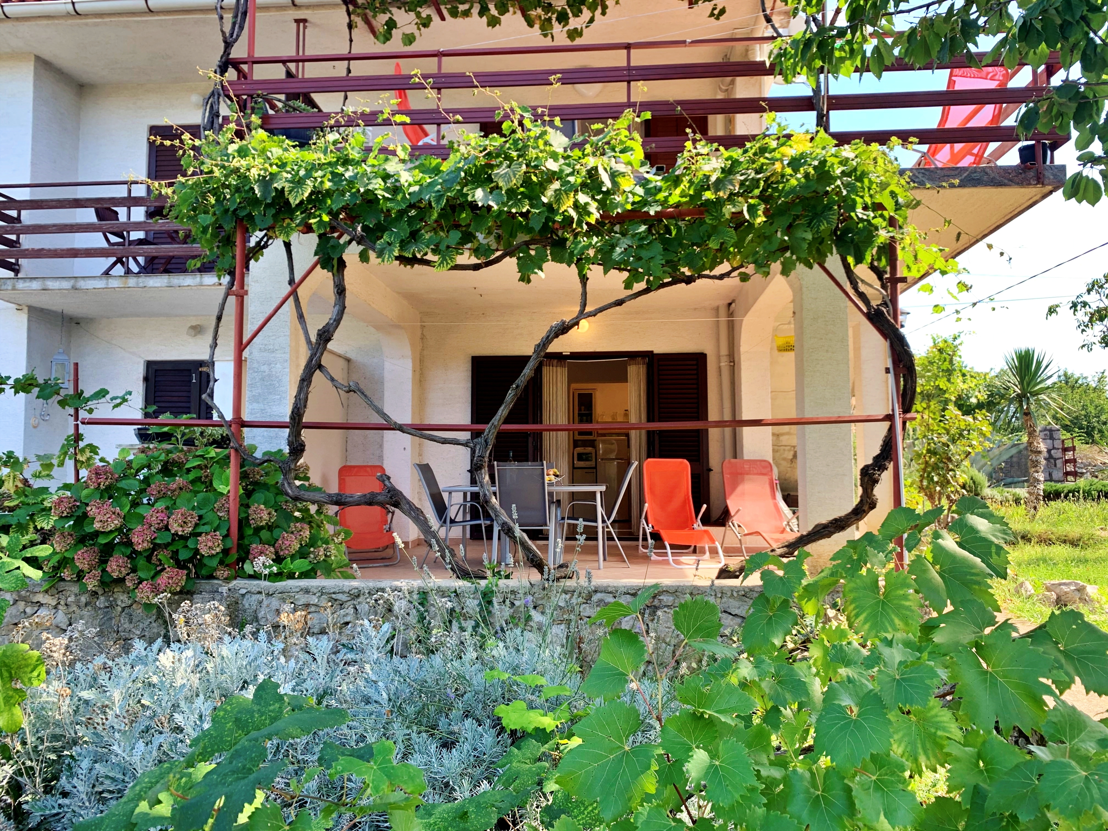 One bedroom apartment with terrace Šilo, Krk  A-a