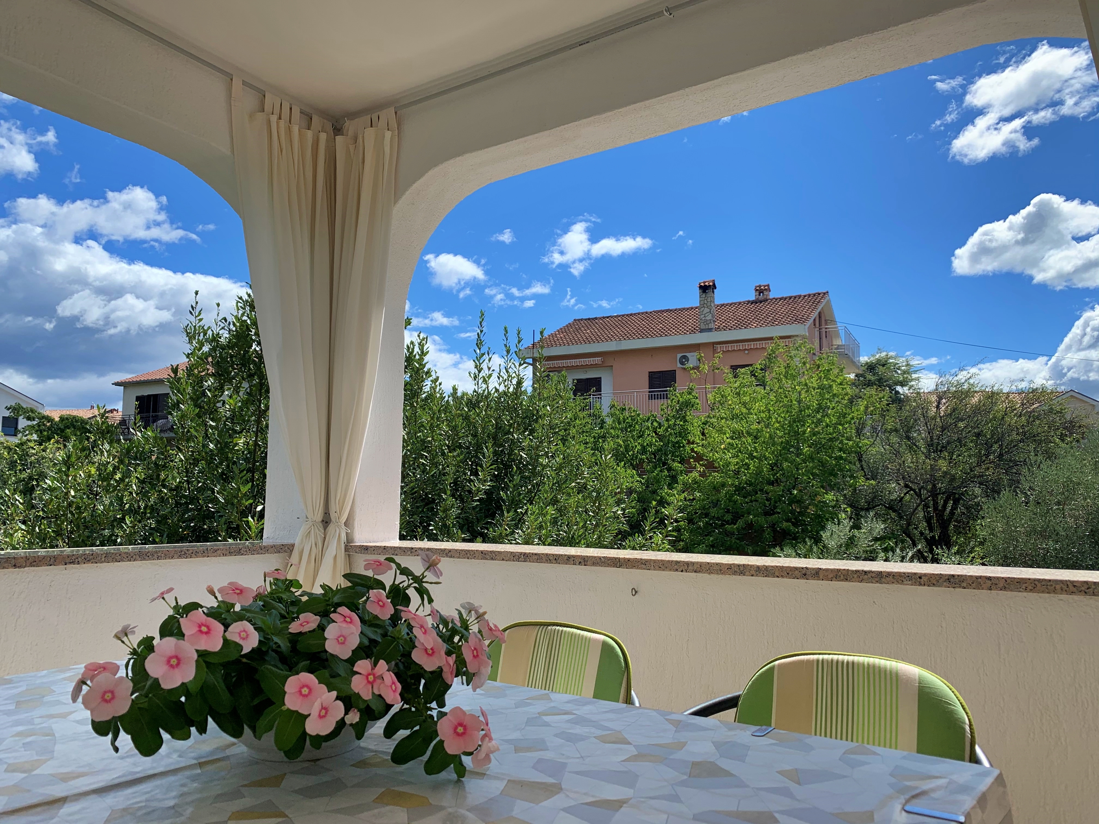 Two bedroom apartment with terrace and sea view Šilo, Krk  A-a