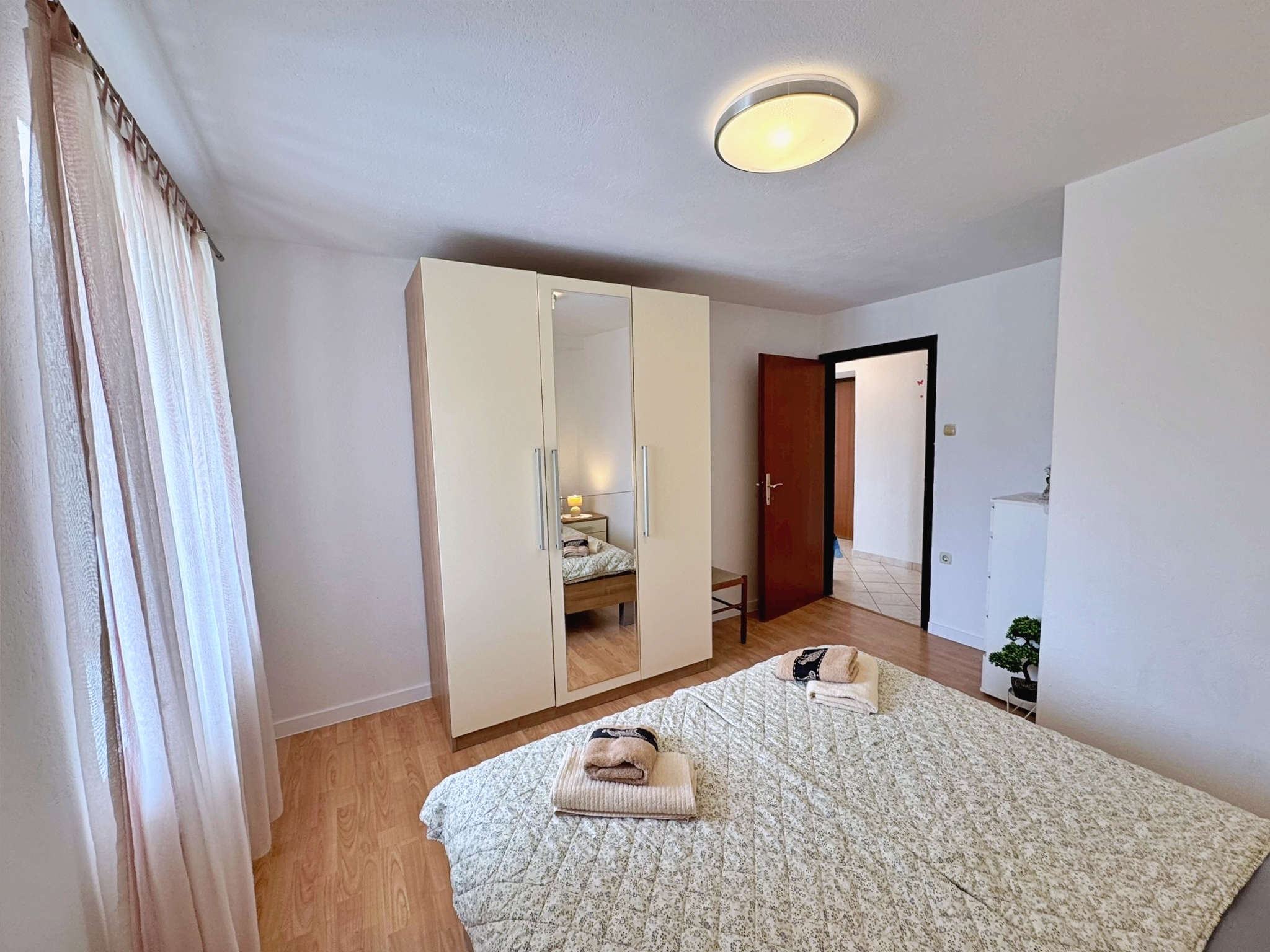 Two bedroom apartment with terrace Šilo, Krk  A-a