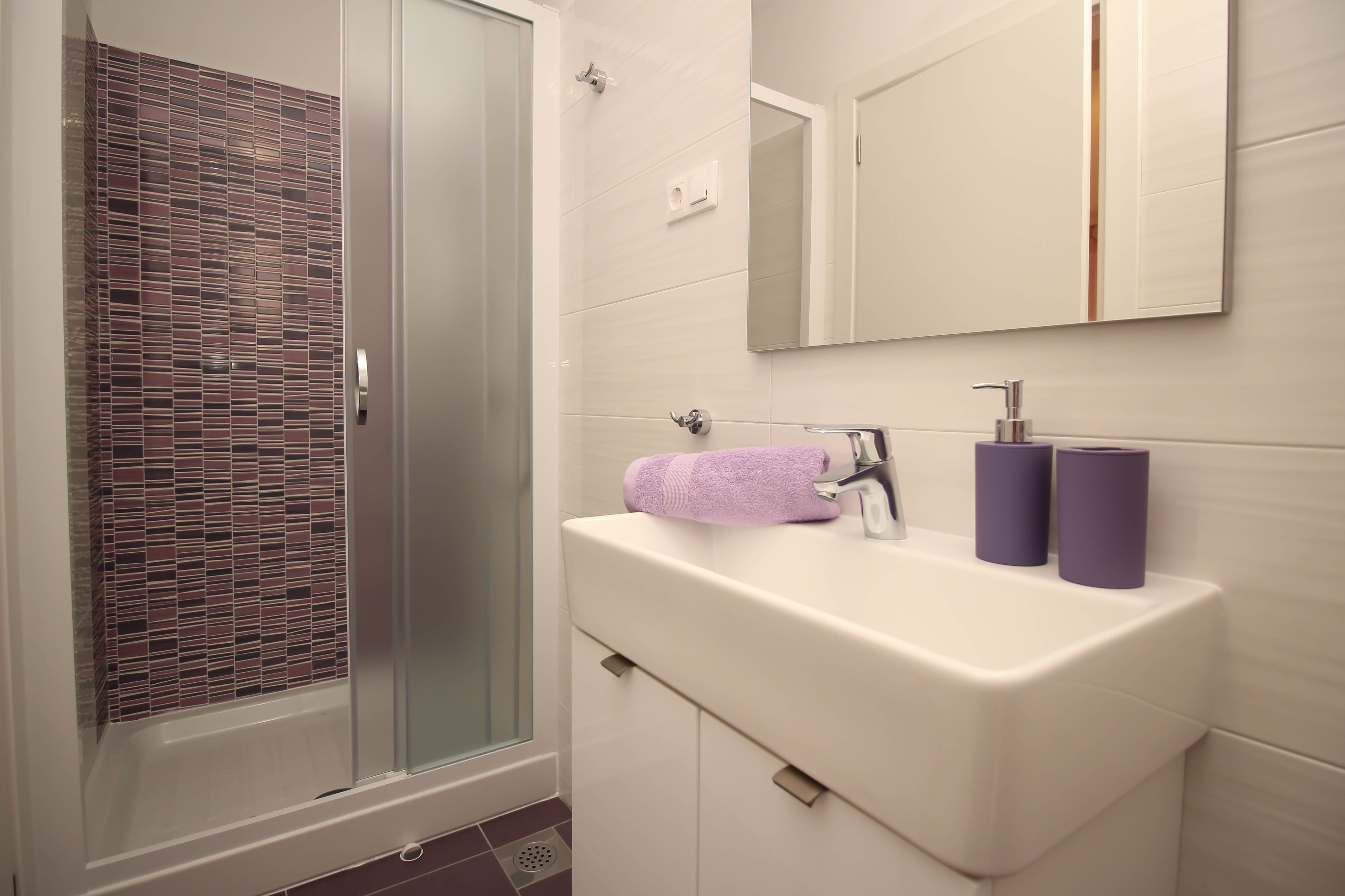 Two bedroom apartment near beach Šilo, Krk  A-a