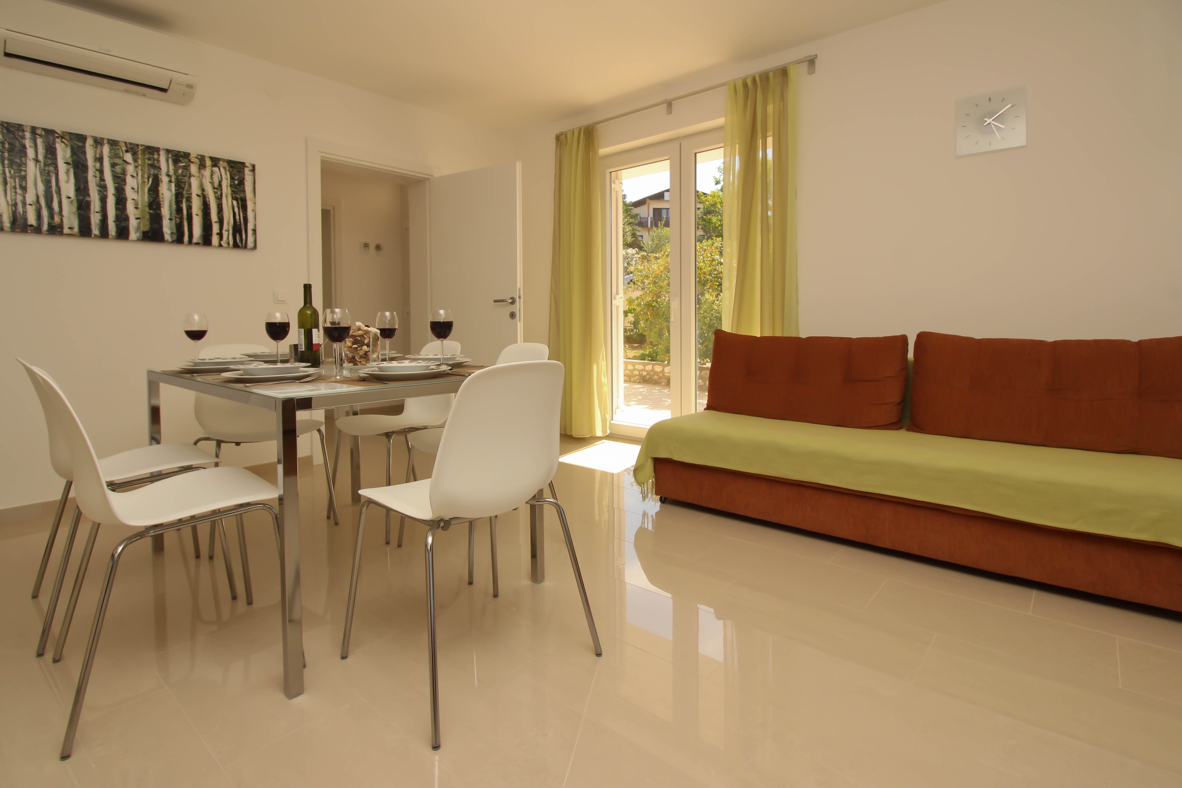 Two bedroom apartment near beach Šilo, Krk (A-18719-a)
