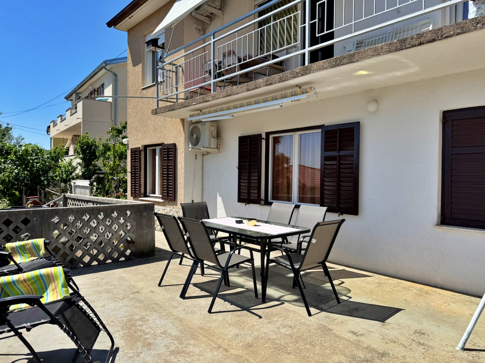 Two bedroom apartment with terrace and sea view Šilo, Krk  A-a