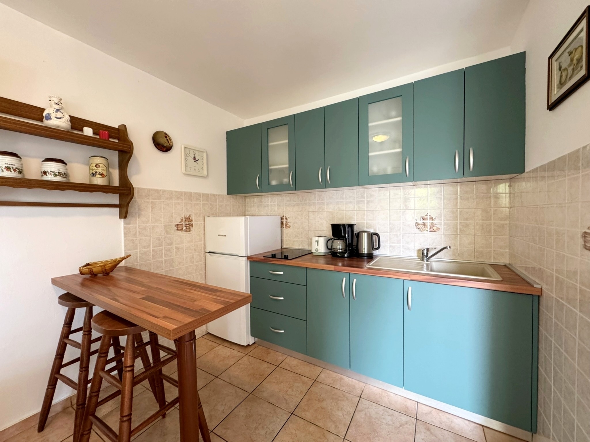 One bedroom apartment with terrace Šilo, Krk (A-18728-a)