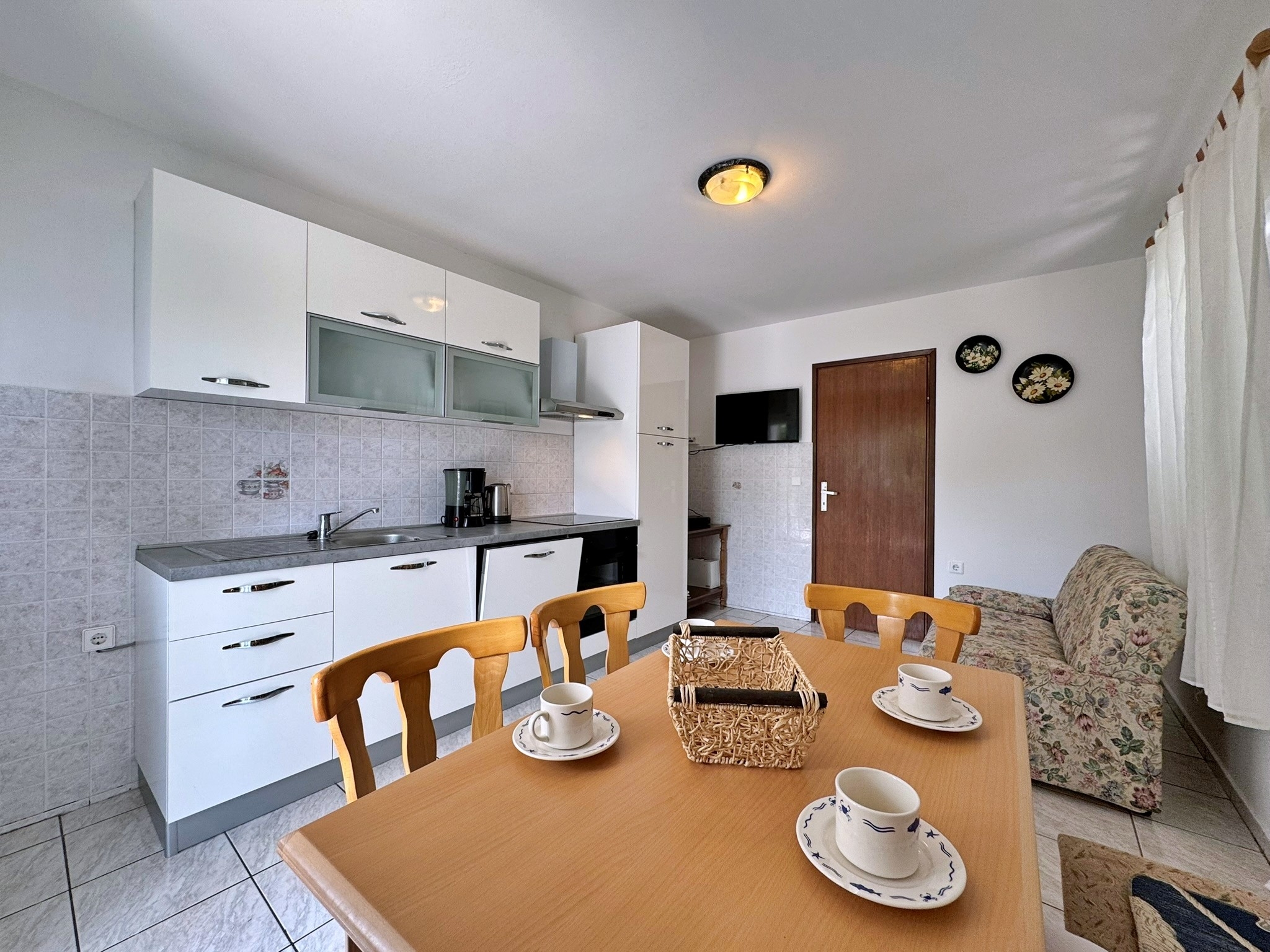 Two bedroom apartment with terrace Šilo, Krk (A-18728-b)