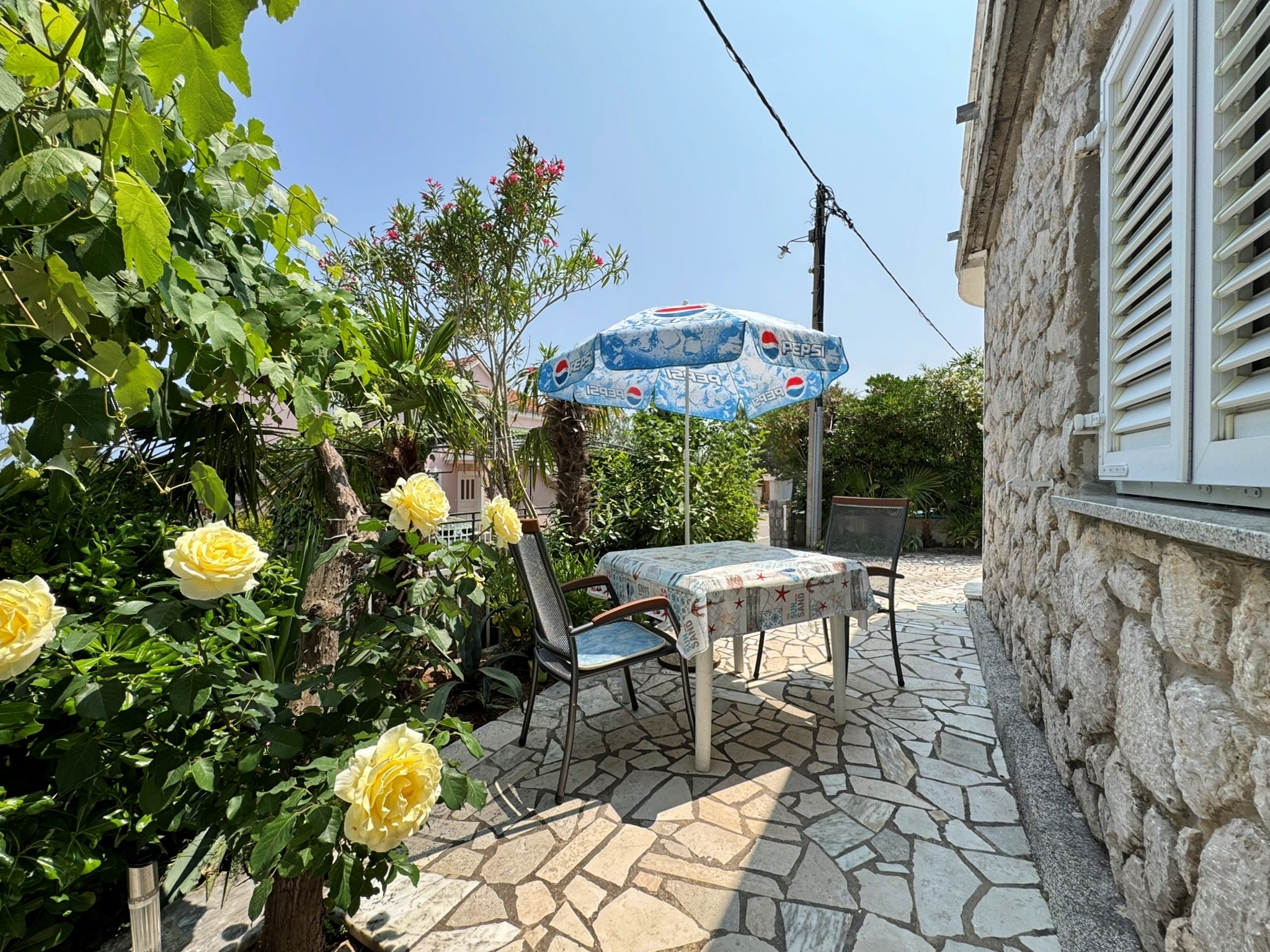 Two bedroom apartment with terrace Šilo, Krk  A-b