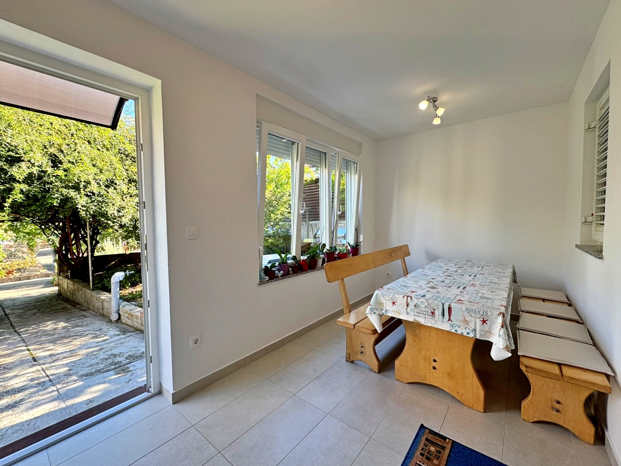 One bedroom apartment with terrace Šilo, Krk  A-a