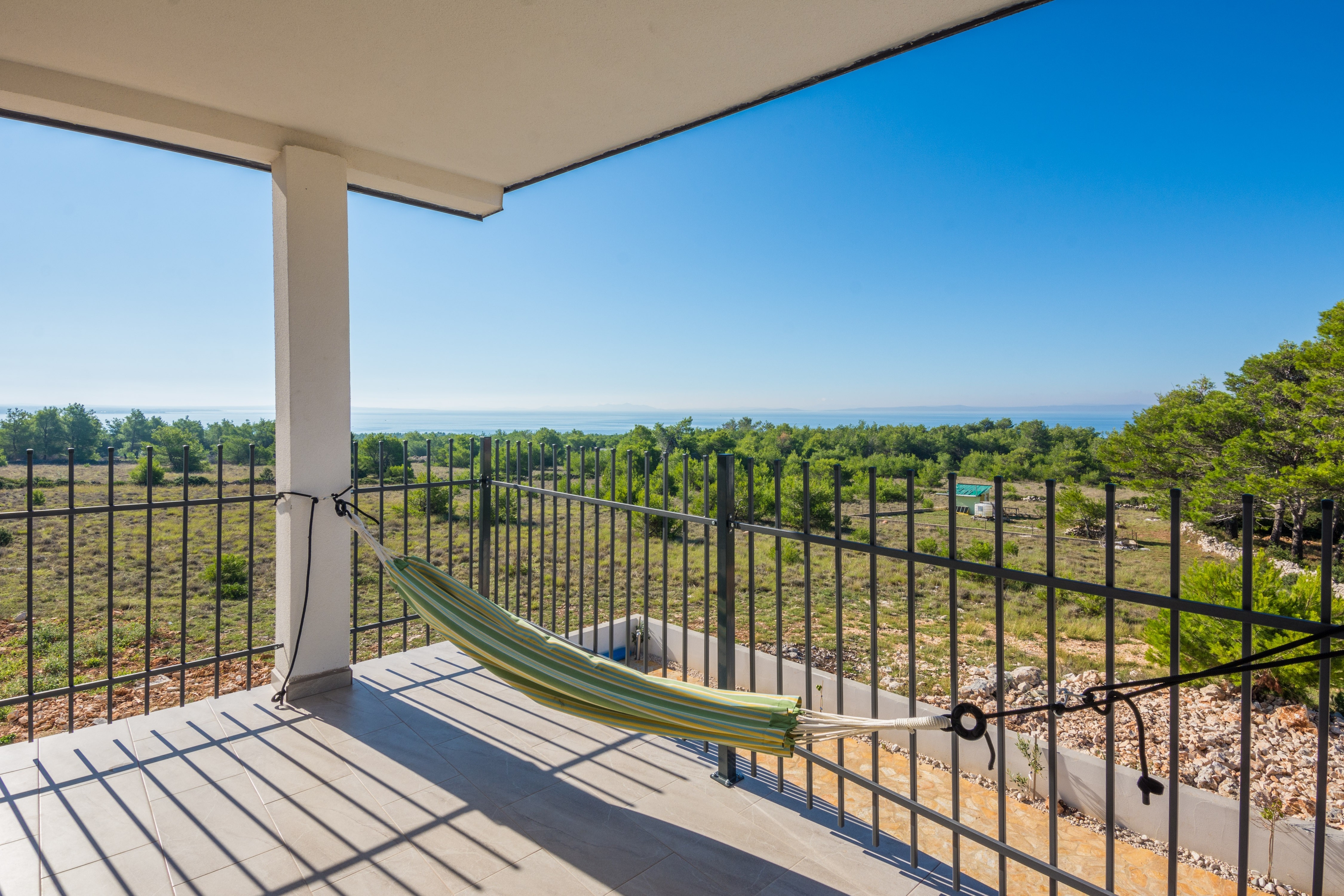 Three bedroom house with terrace and sea view Vir - Torovi - Vir - Pedinka, Vir  K