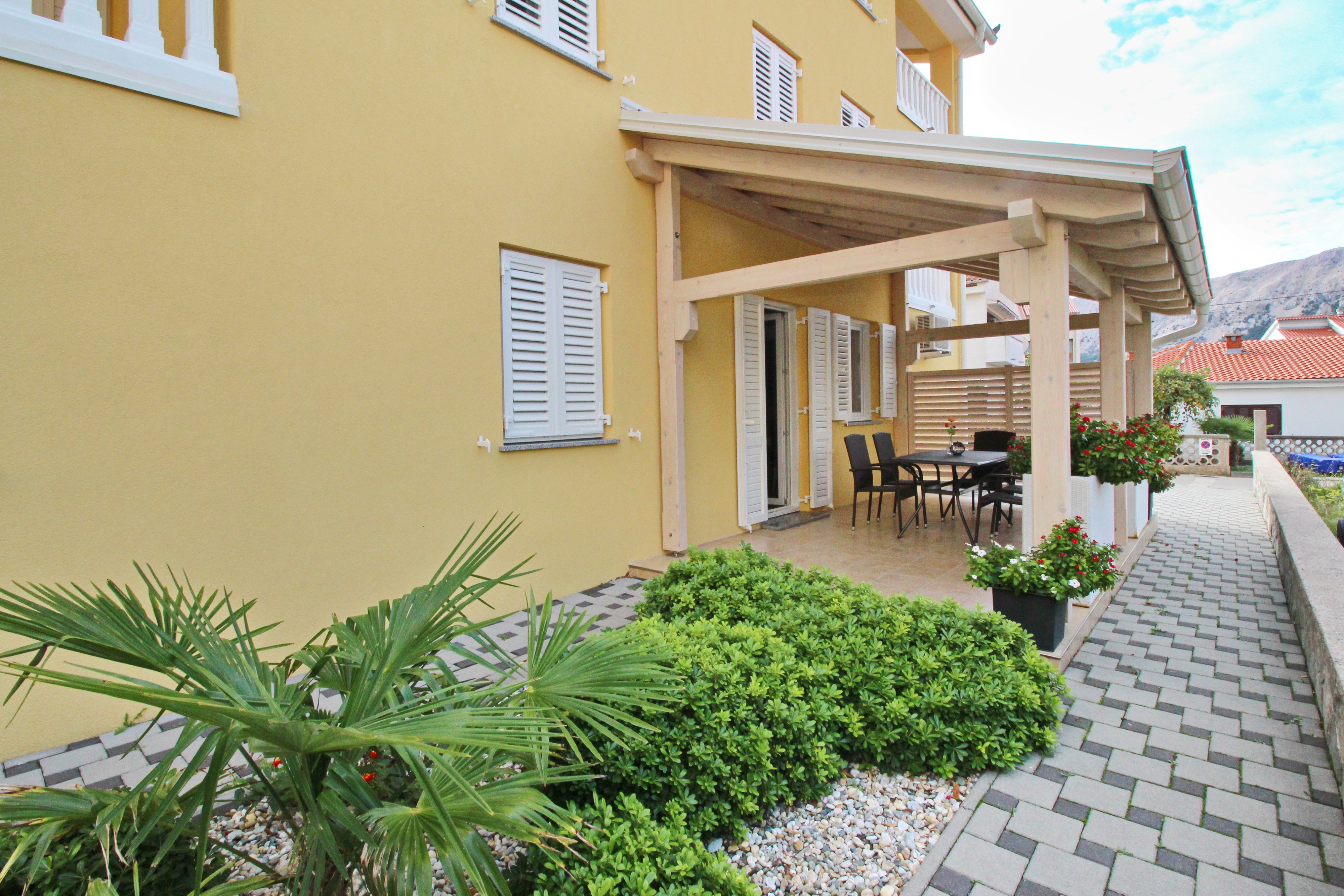 Two bedroom apartment with terrace Baška, Krk (A-18733-c) Two bedroom apartment with terrace Baška, Krk (A-18733-c)