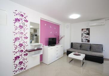 Baška, Гостиная в размещении типа apartment, доступный кондиционер и WiFi.