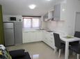 Jídelna Baška, Jídelna v ubytování typu apartment, WiFi.