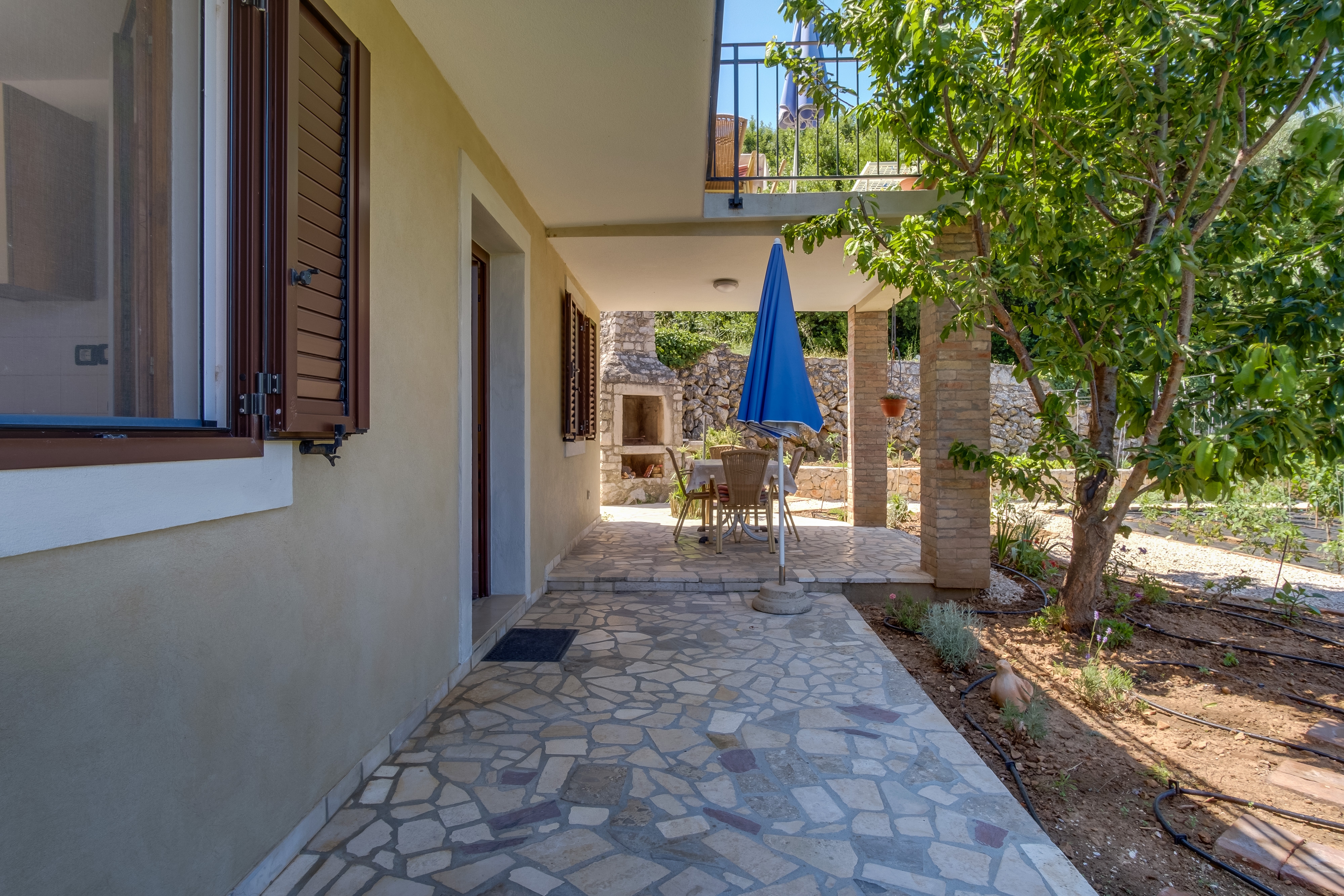 One bedroom apartment with terrace Nerezine, Lošinj  A-a