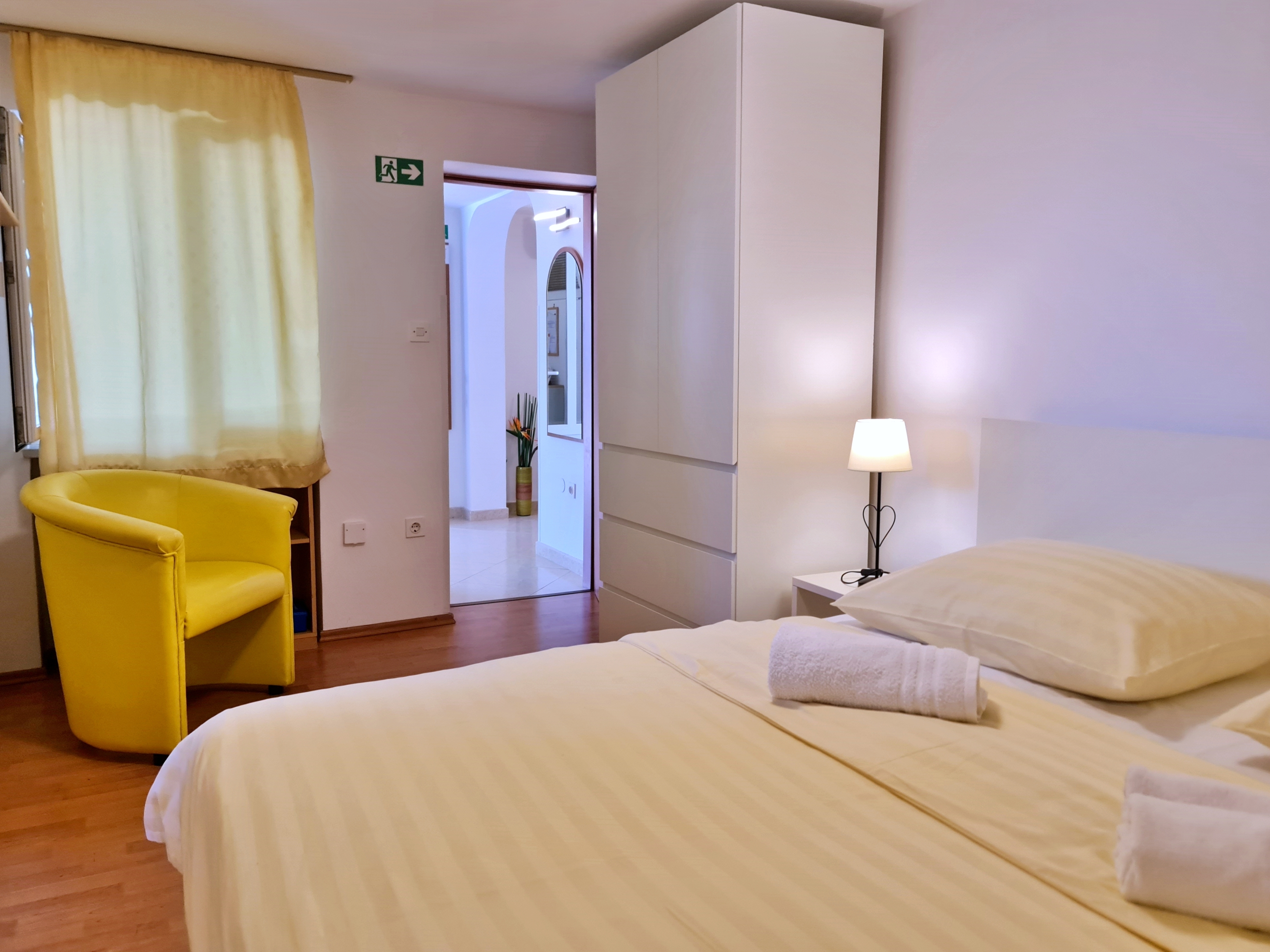 One bedroom apartment near beach Šilo, Krk  A-a