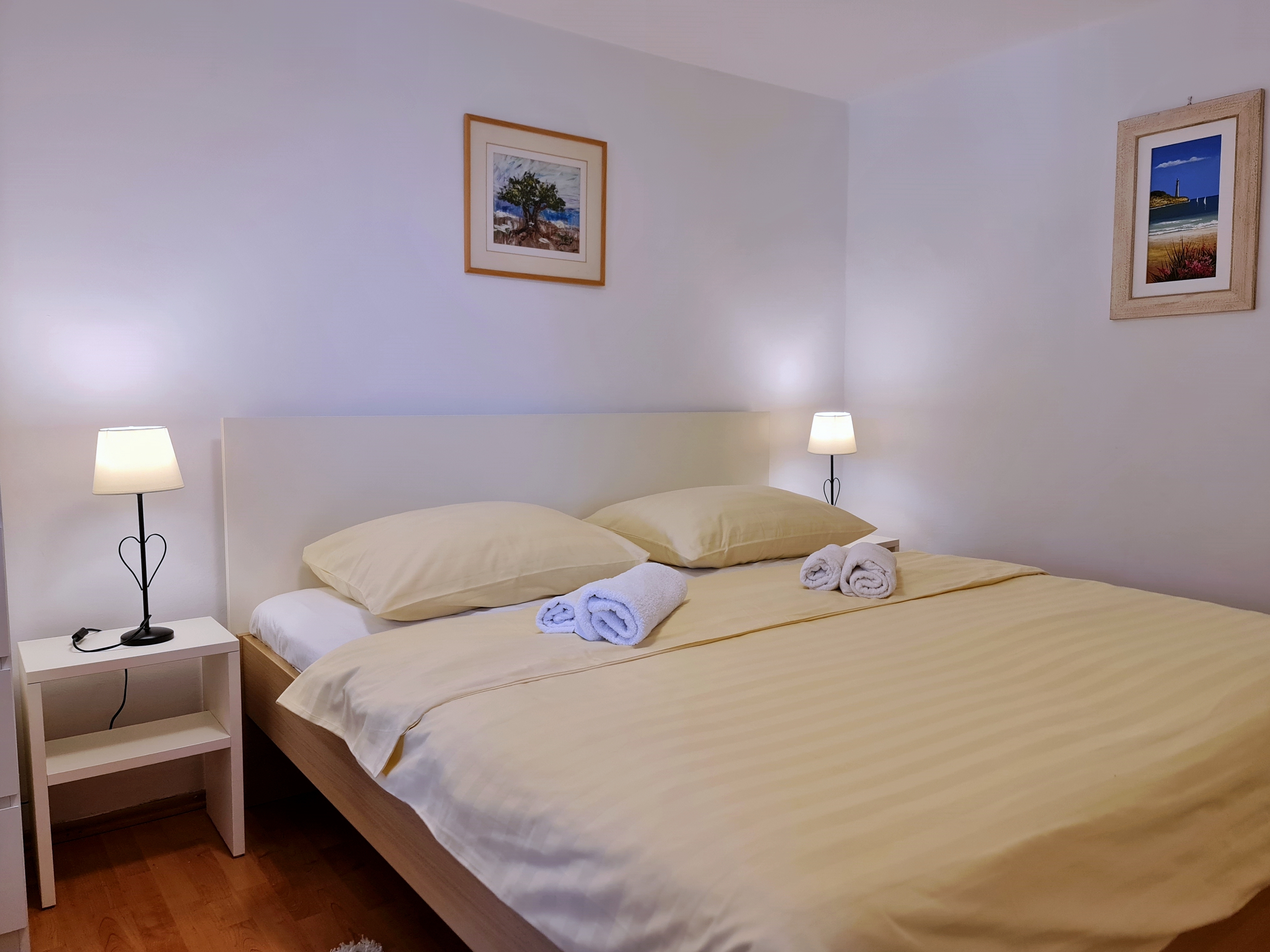 One bedroom apartment near beach Šilo, Krk  A-a