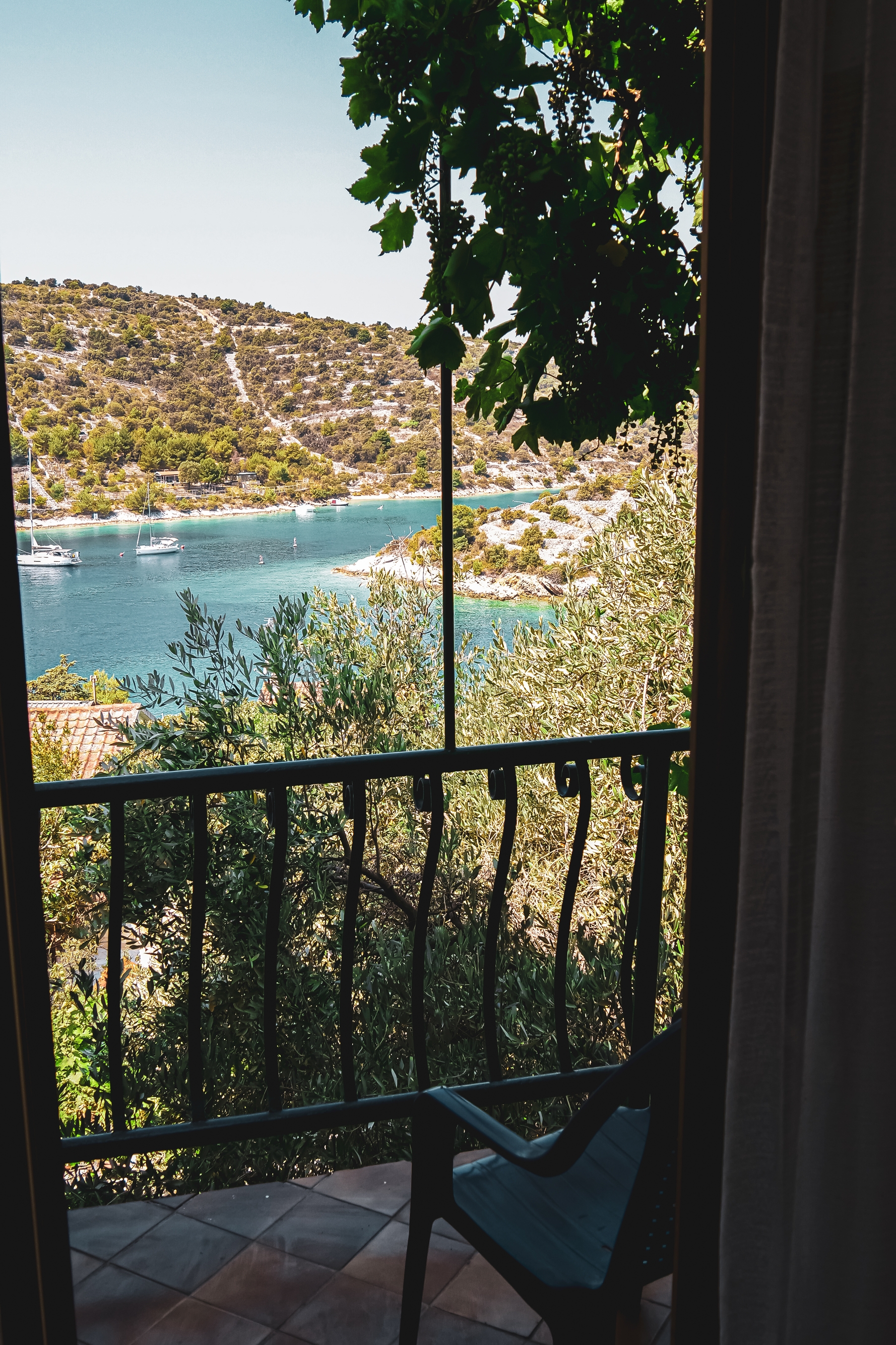 One bedroom apartment with balcony and sea view Sevid, Trogir  A-a