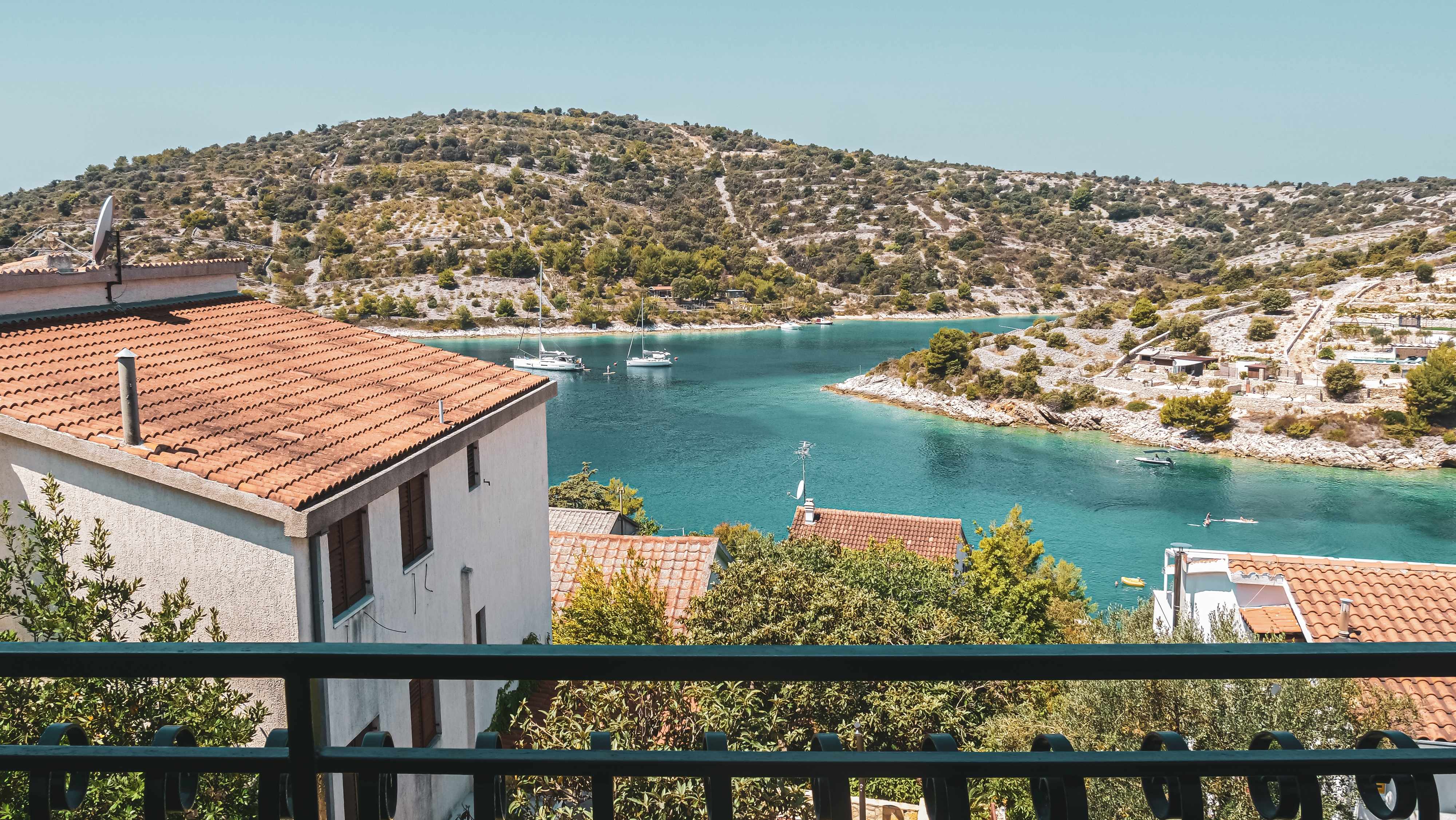 One bedroom apartment with balcony and sea view Sevid, Trogir  A-a