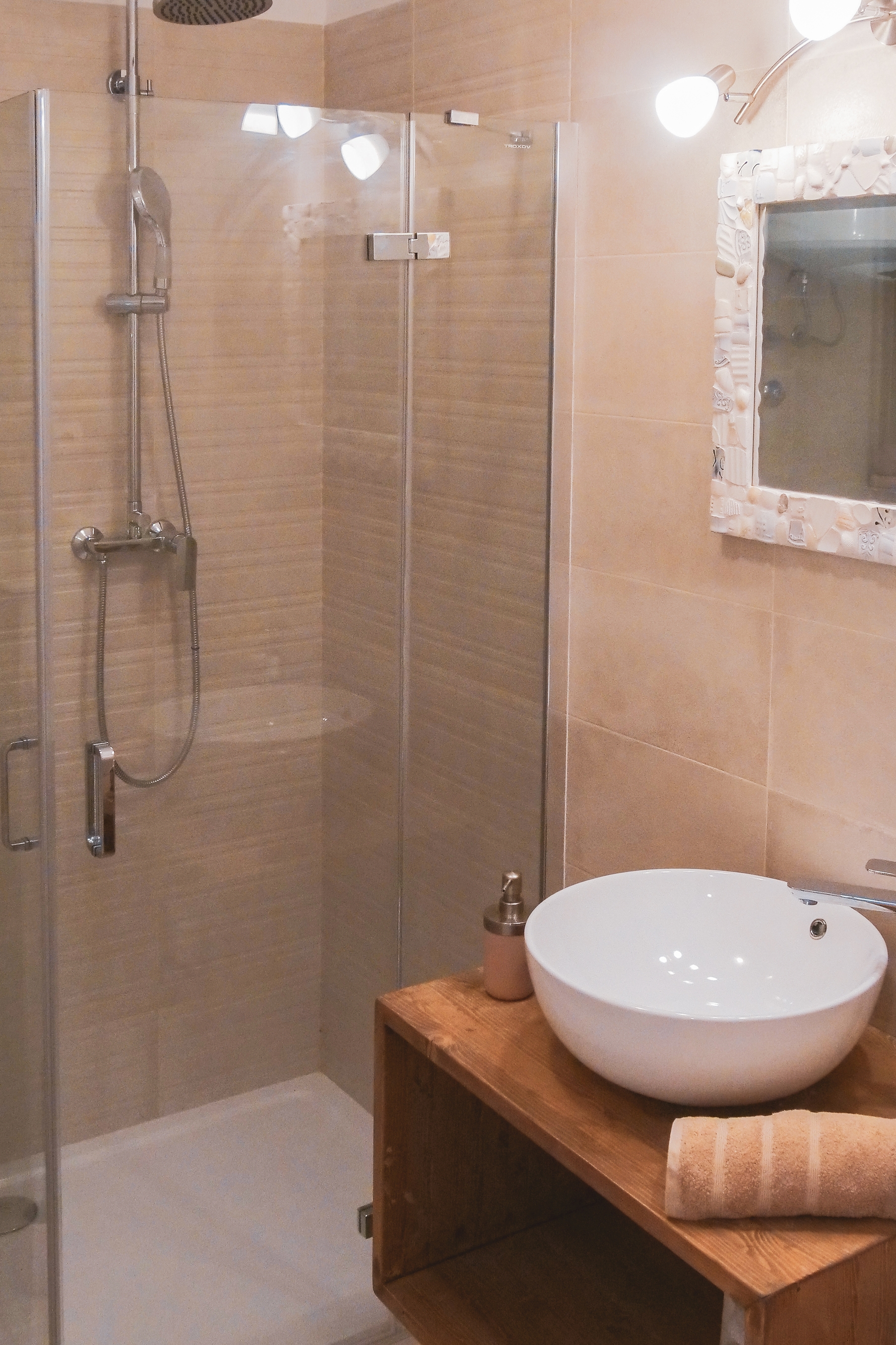 One bedroom apartment with balcony and sea view Sevid, Trogir  A-a