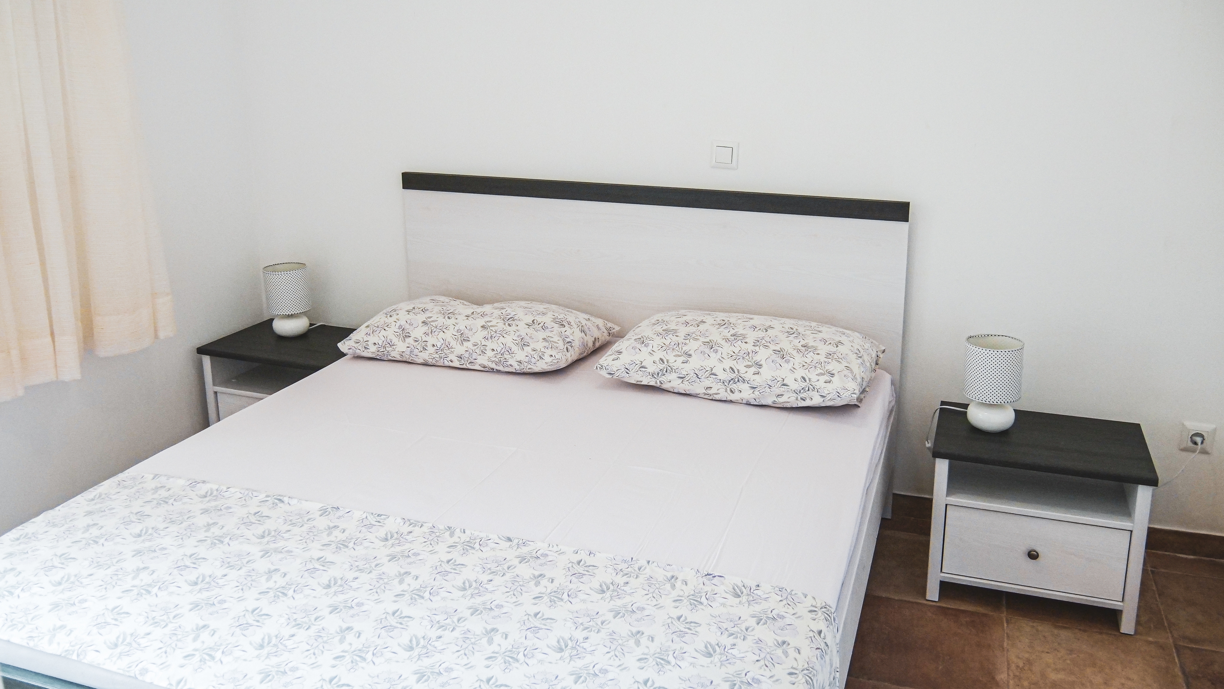One bedroom apartment with balcony and sea view Sevid, Trogir  A-a