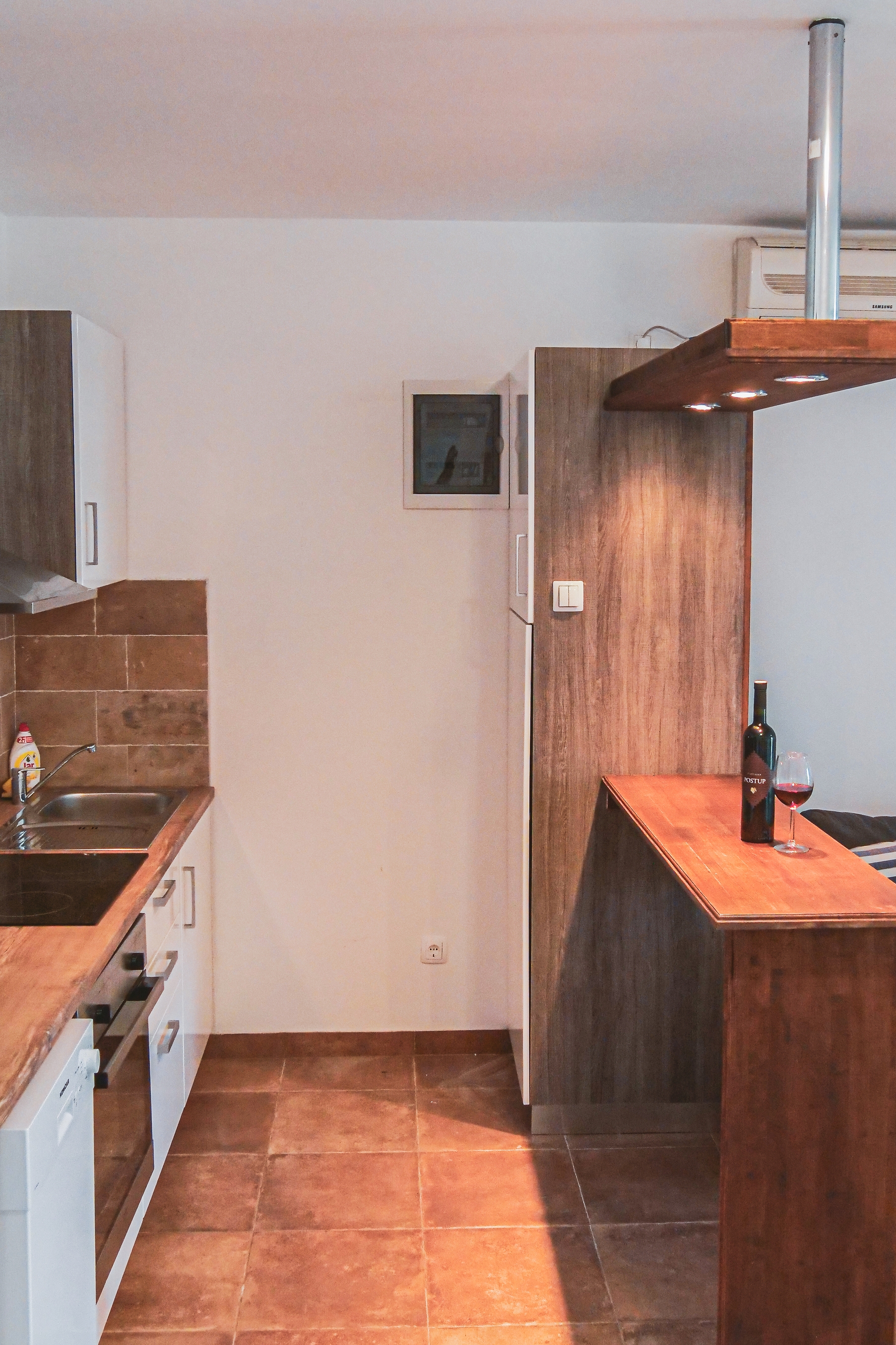 One bedroom apartment with balcony and sea view Sevid, Trogir  A-a