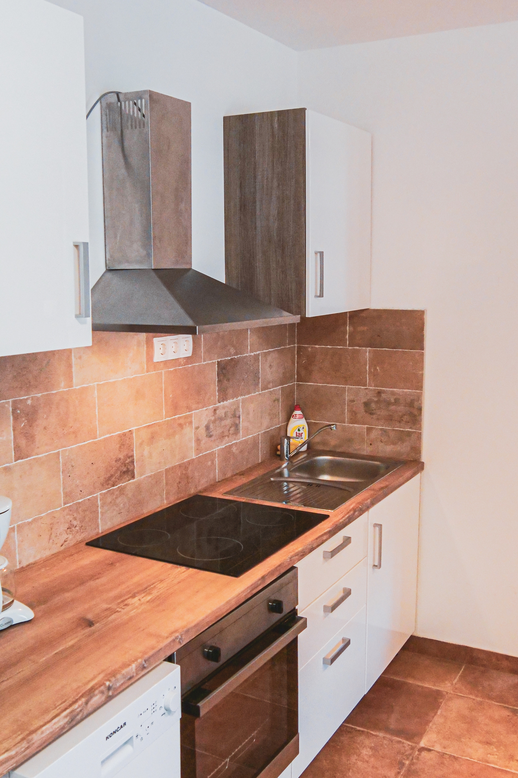 One bedroom apartment with balcony and sea view Sevid, Trogir  A-a