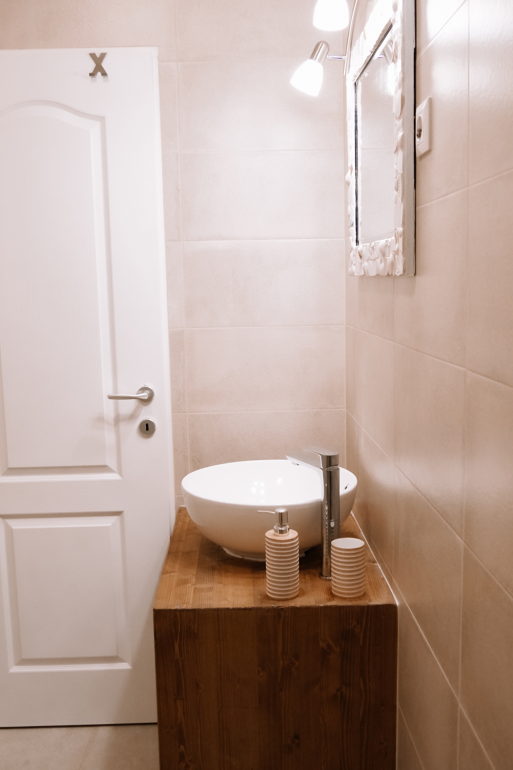 Two bedroom apartment with terrace and sea view Sevid, Trogir  A-c