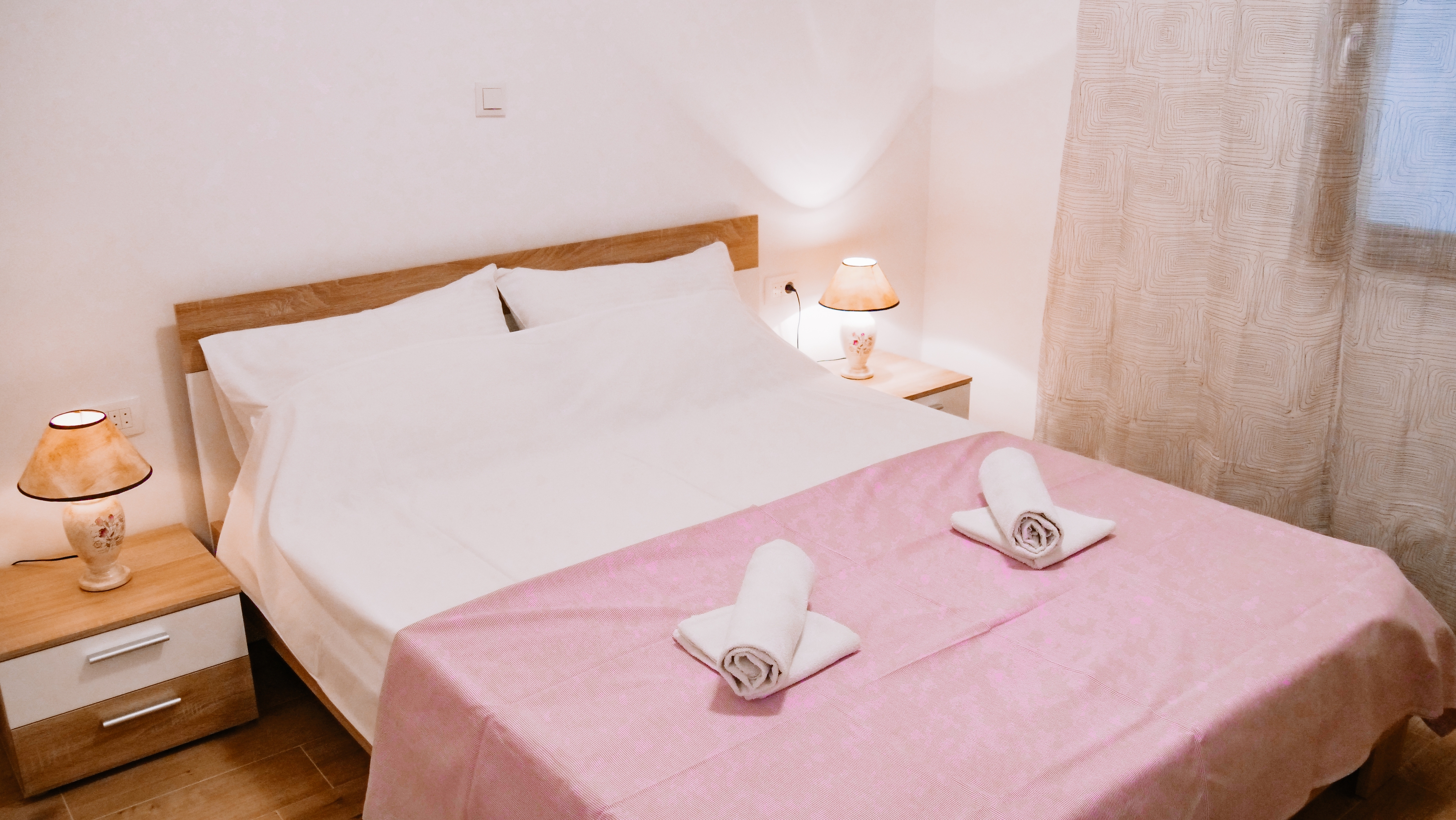 Two bedroom apartment with terrace and sea view Sevid, Trogir  A-c