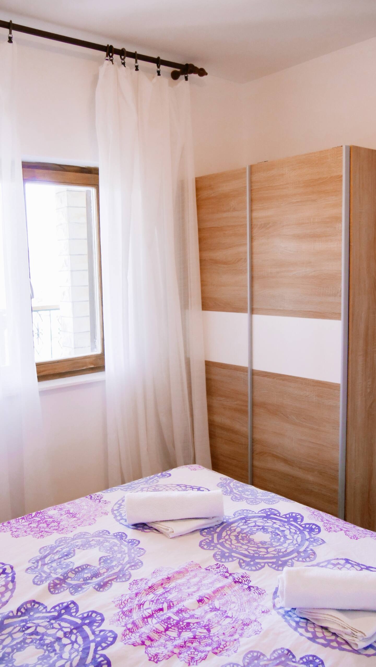 Two bedroom apartment with terrace and sea view Sevid, Trogir  A-c