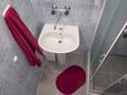 Ванная комната 1 Rogoznica, Ванная комната 1 в размещении типа apartment, WiFi.
